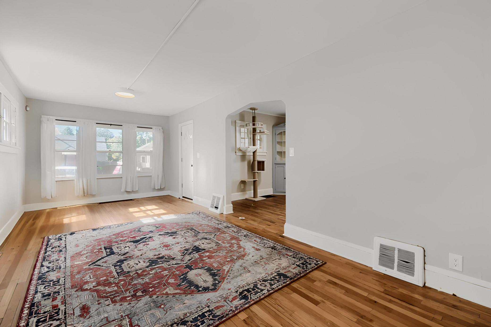View of Residential at 5208 Camden Avenue, Minneapolis MN 55430, Minneapolis (11 of 23) - Mike Wilen | Minnesota Team Real Estate