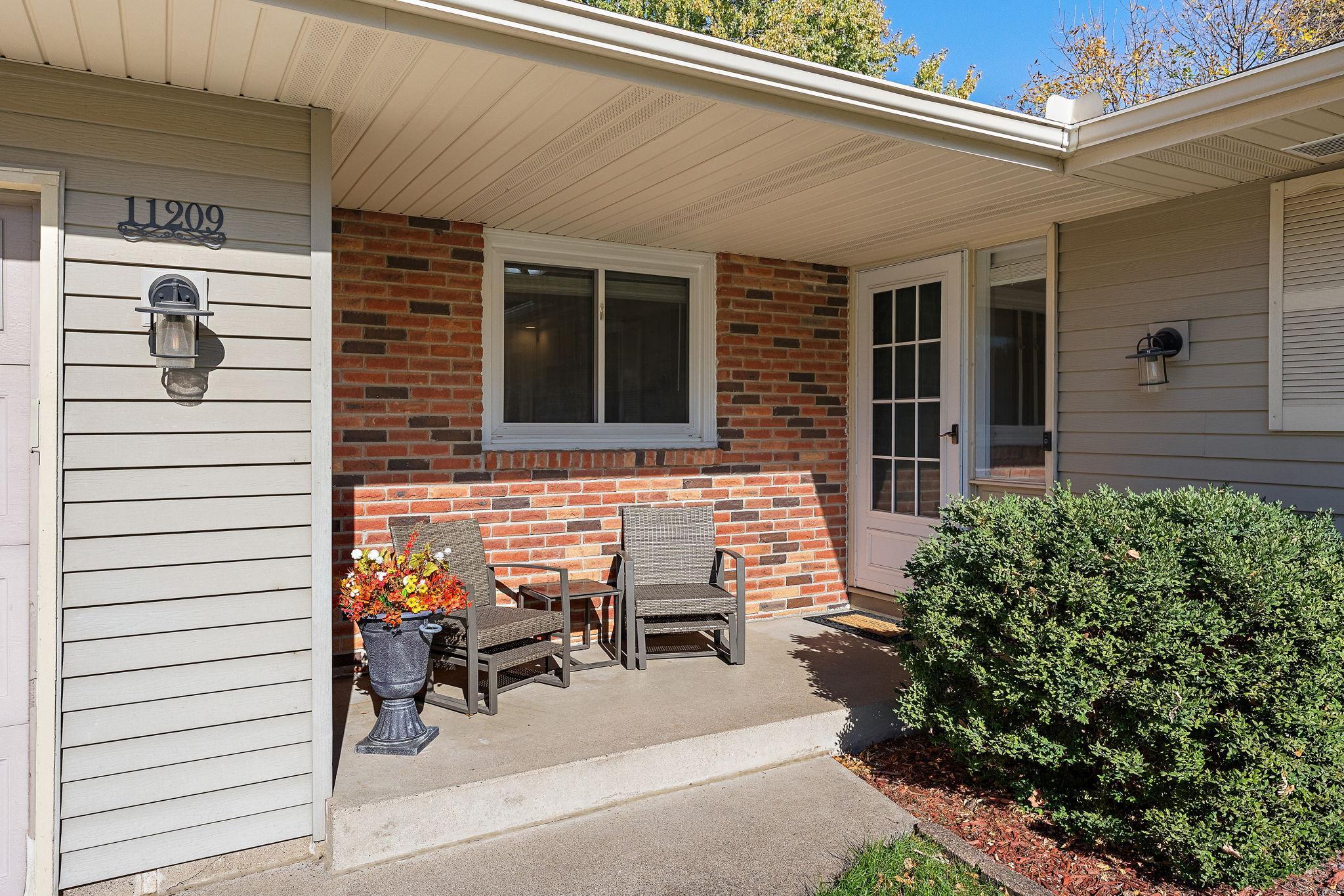 View of Residential at 11209 Carver Court, Burnsville MN 55337, Burnsville (11 of 44) - Mike Wilen | Minnesota Team Real Estate
