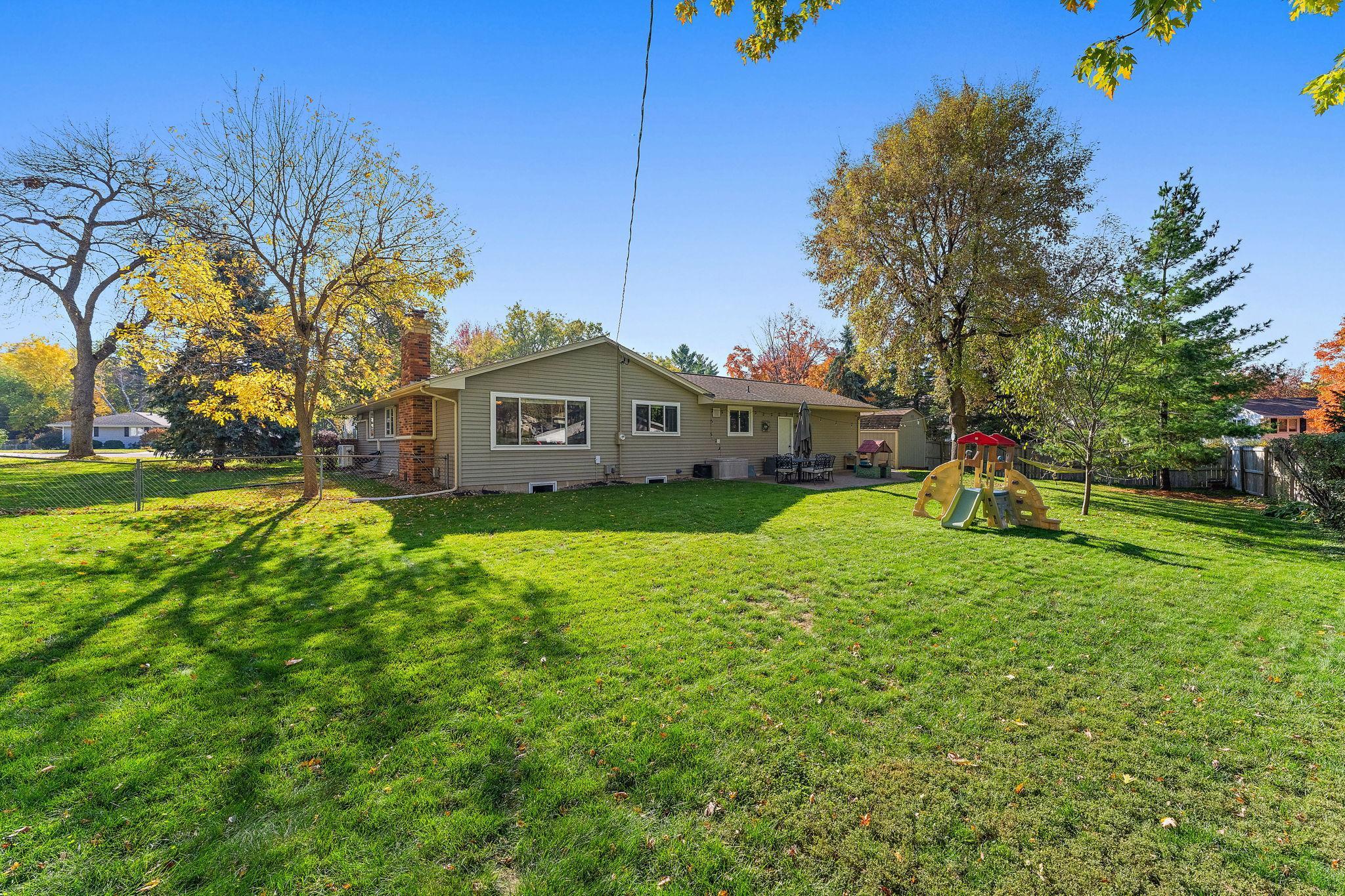 View of Residential at 11209 Carver Court, Burnsville MN 55337, Burnsville (3 of 44) - Mike Wilen | Minnesota Team Real Estate