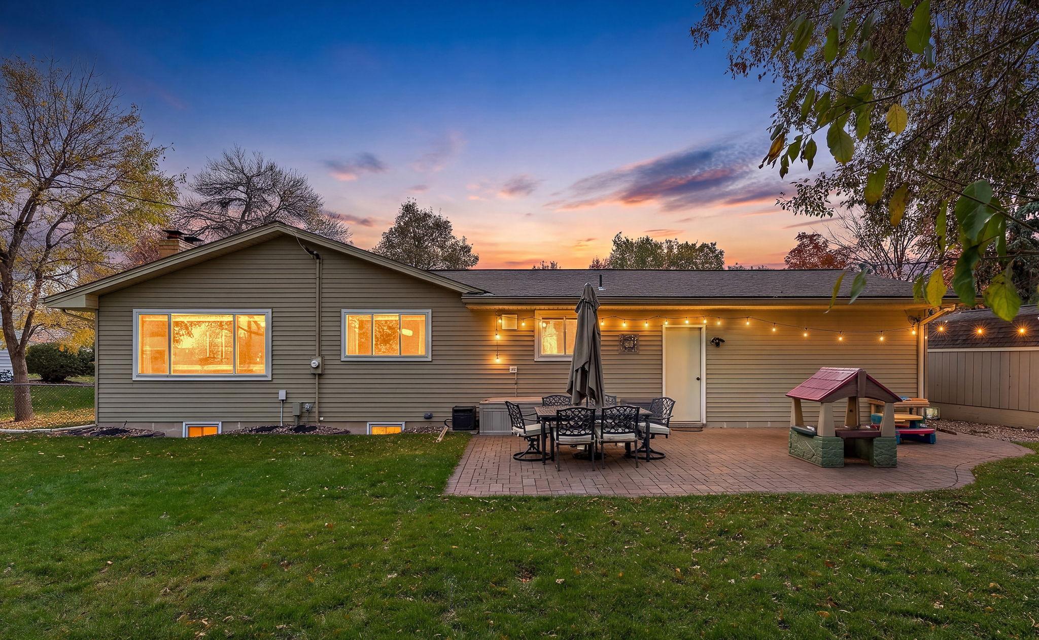 View of Residential at 11209 Carver Court, Burnsville MN 55337, Burnsville (4 of 44) - Mike Wilen | Minnesota Team Real Estate