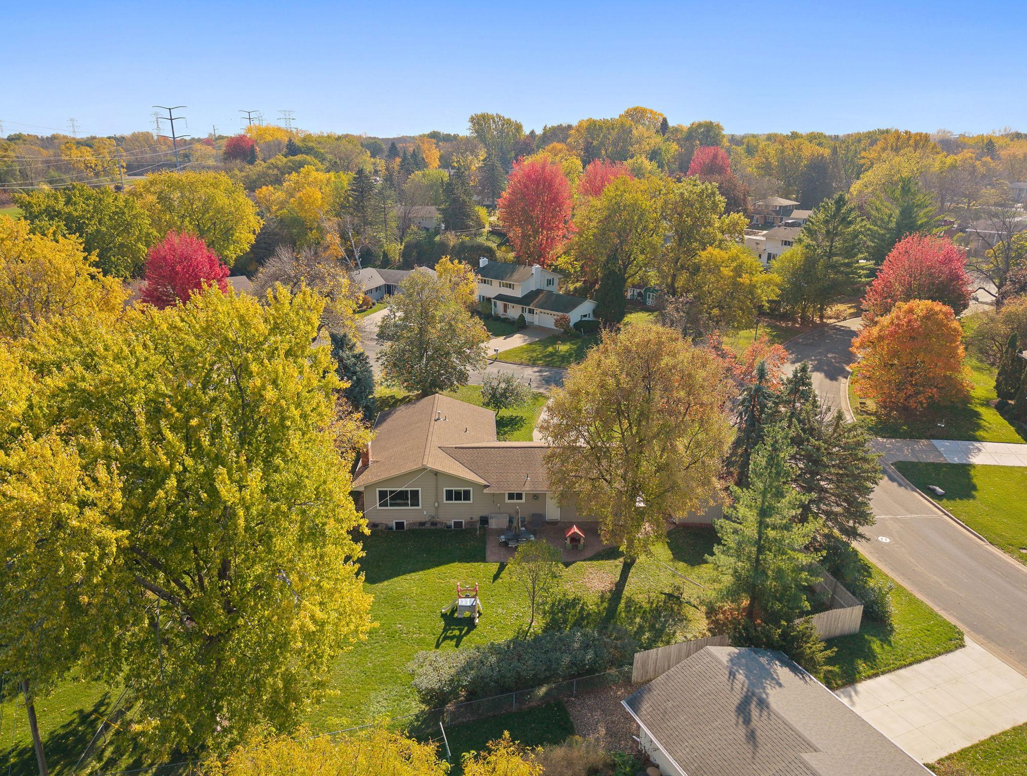 View of Residential at 11209 Carver Court, Burnsville MN 55337, Burnsville (9 of 44) - Mike Wilen | Minnesota Team Real Estate