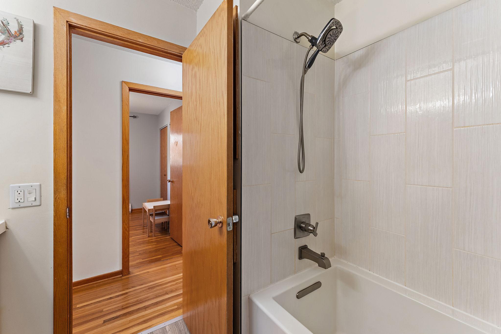 View of Residential at 11209 Carver Court, Burnsville MN 55337, Burnsville (34 of 44) - Mike Wilen | Minnesota Team Real Estate