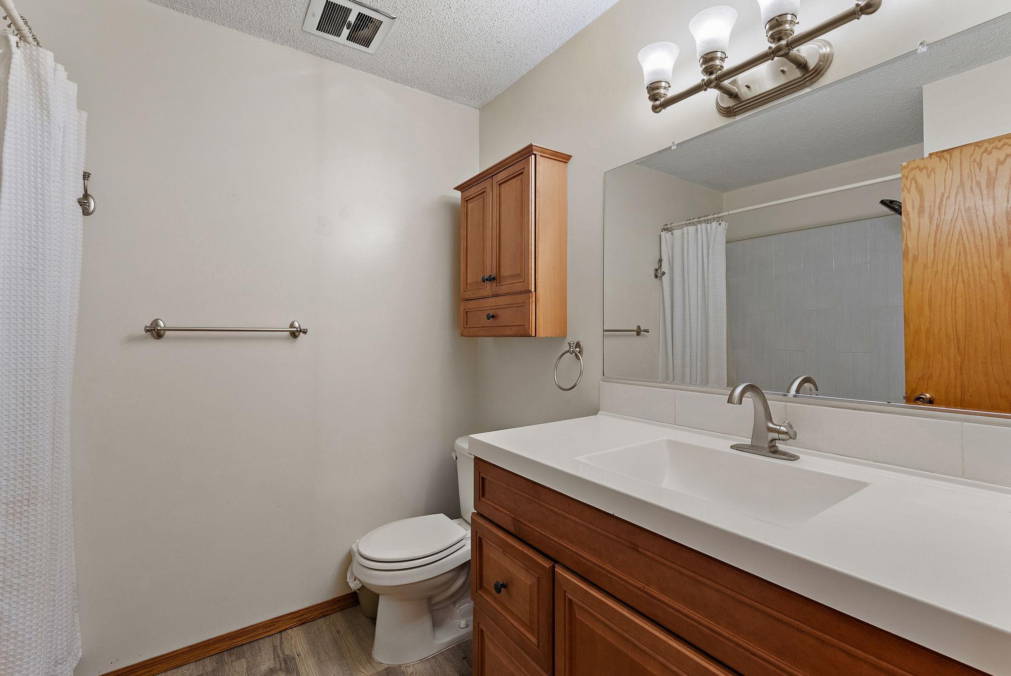 View of Residential at 11209 Carver Court, Burnsville MN 55337, Burnsville (33 of 44) - Mike Wilen | Minnesota Team Real Estate