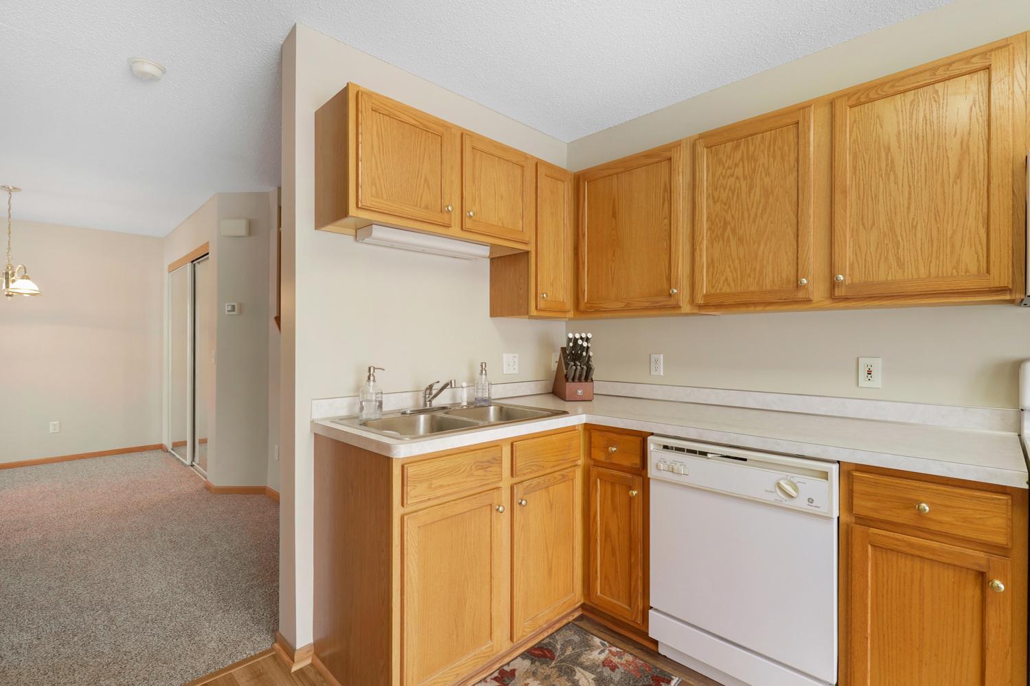 View of Residential at 15718 Lower Fjord Way, Apple Valley MN 55124, Apple Valley (8 of 25) - Mike Wilen | Minnesota Team Real Estate