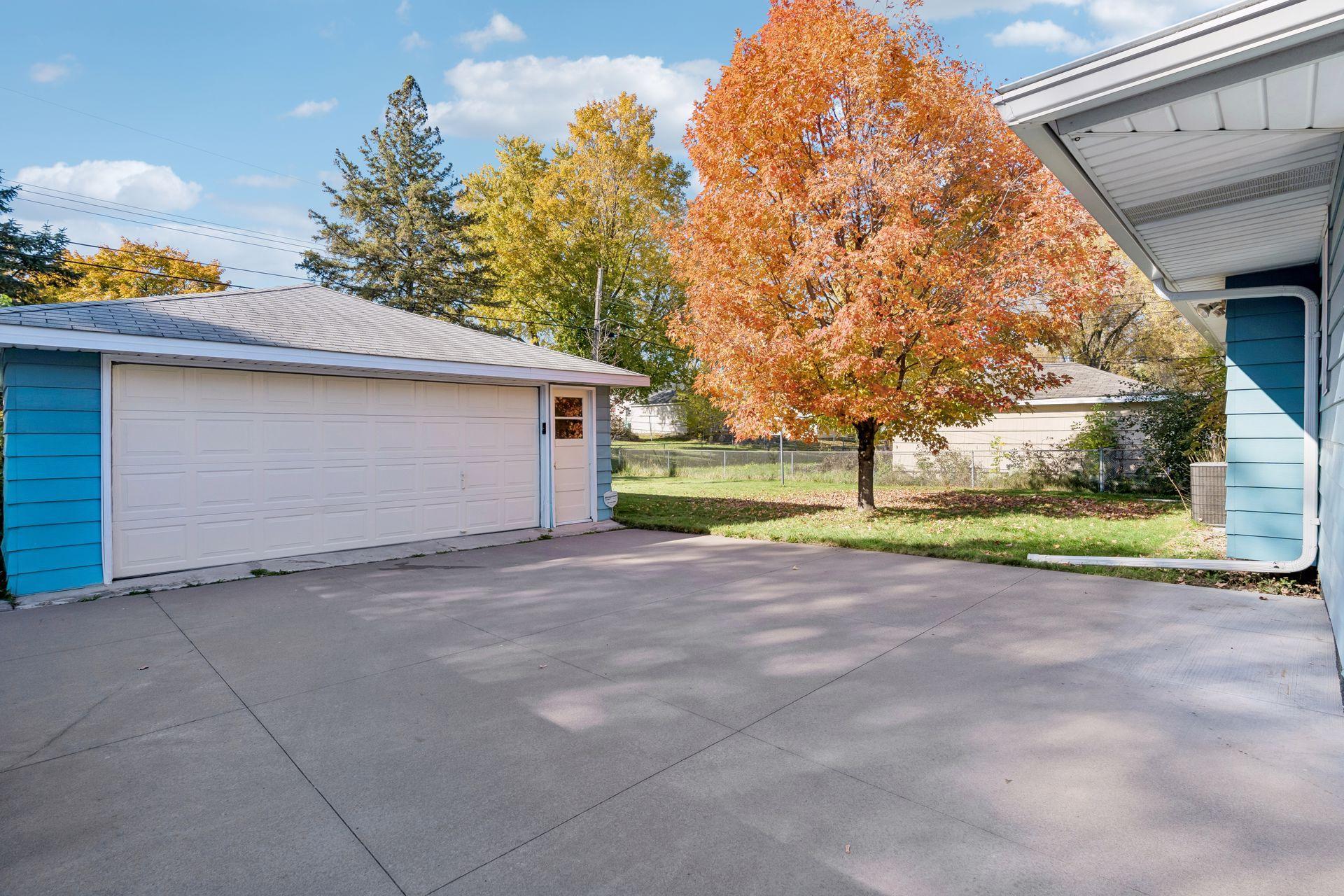 View of Residential at 5637 Rhode Island Avenue, Crystal MN 55428, Crystal (31 of 36) - Mike Wilen | Minnesota Team Real Estate