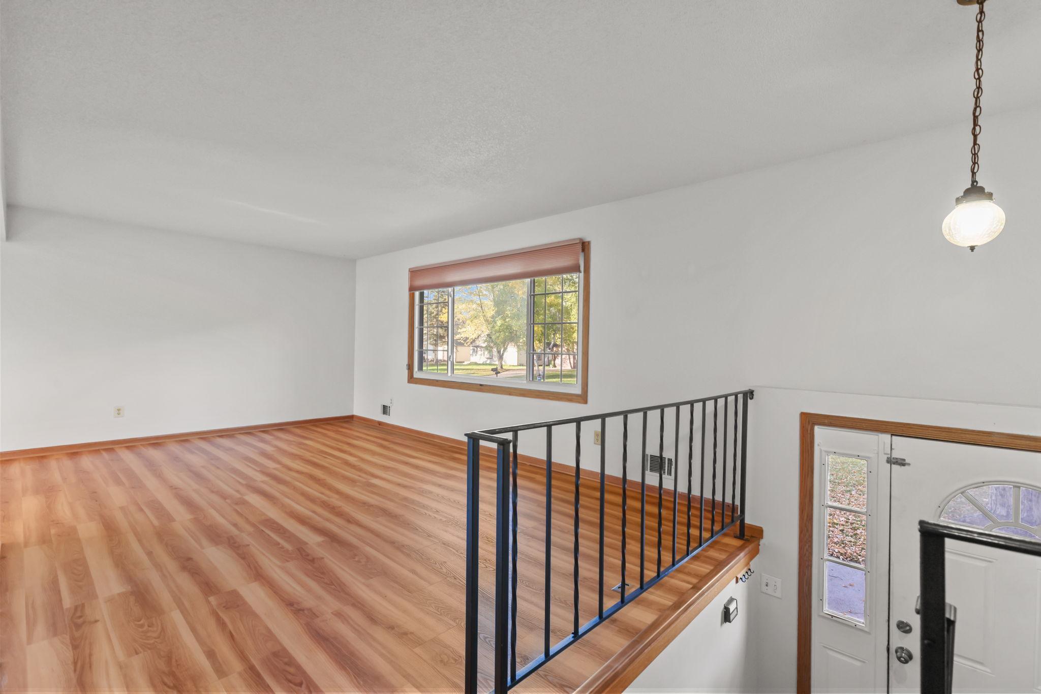 View of Residential at 11337 Osage Street, Coon Rapids MN 55433, Coon Rapids (9 of 44) - Mike Wilen | Minnesota Team Real Estate