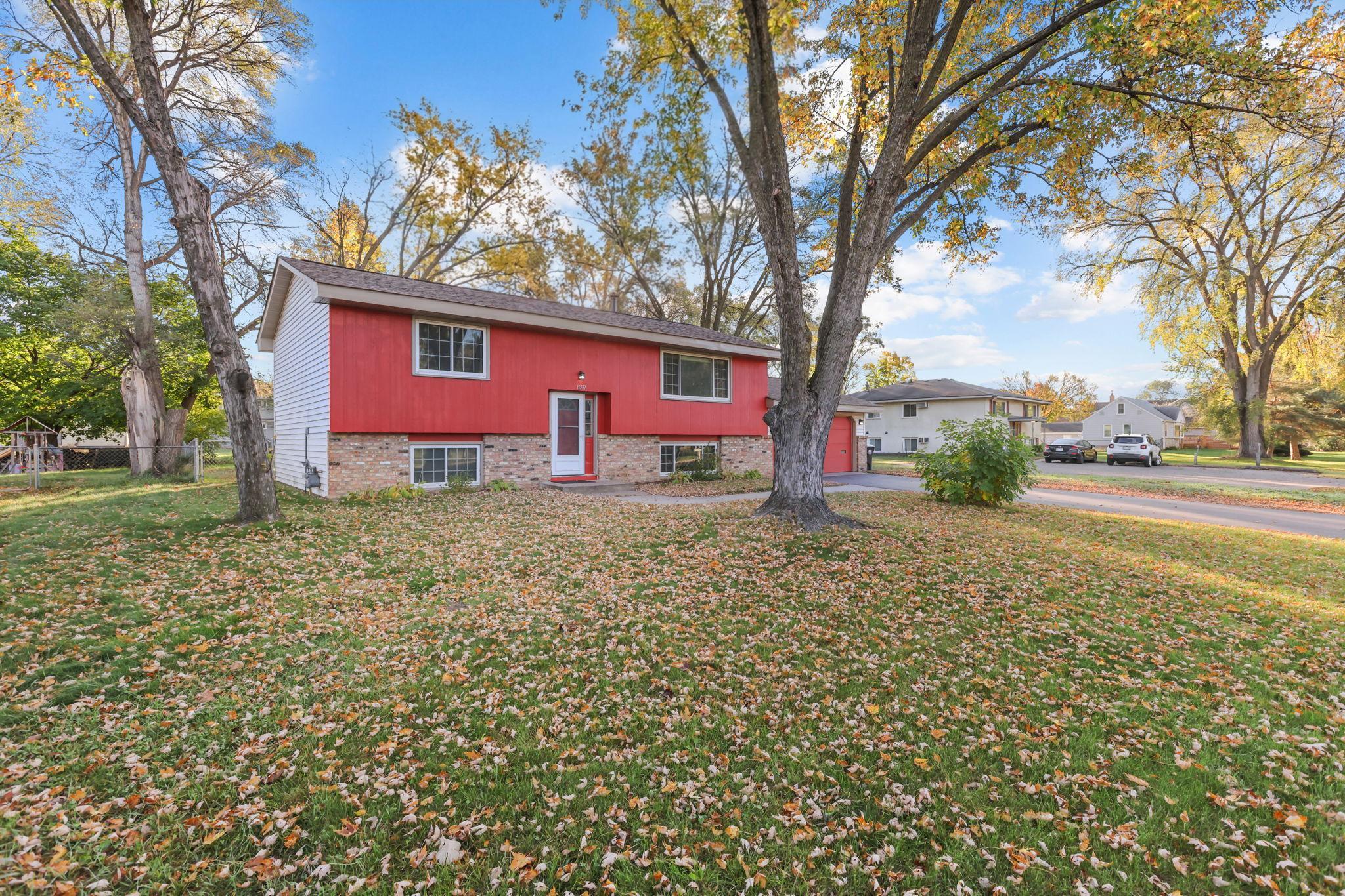 View of Residential at 11337 Osage Street, Coon Rapids MN 55433, Coon Rapids (3 of 44) - Mike Wilen | Minnesota Team Real Estate
