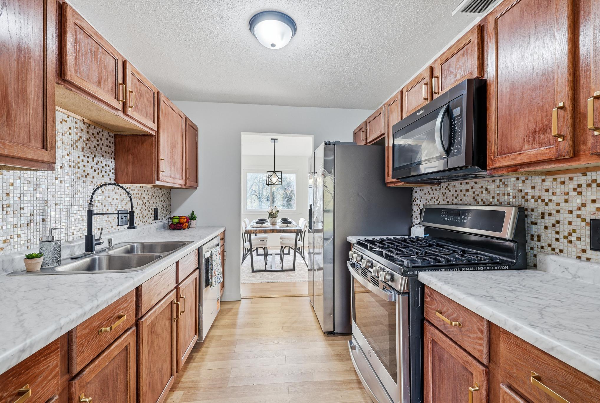 View of Residential at 7539 62nd Court, Brooklyn Park MN 55428, Brooklyn Park (11 of 23) - Mike Wilen | Minnesota Team Real Estate