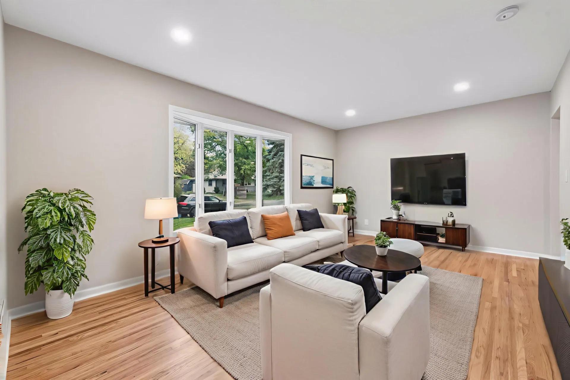 View of Residential at 1800 Parker Road, Saint Louis Park MN 55426, Saint Louis Park (5 of 28) - Mike Wilen | Minnesota Team Real Estate