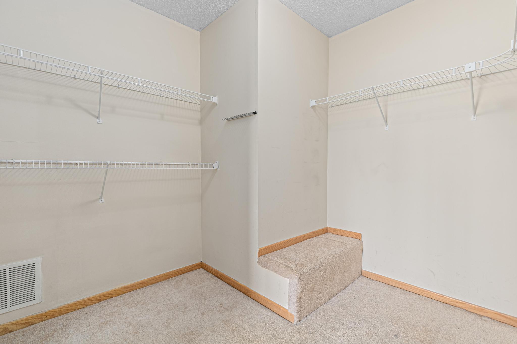 View of Residential at 9199 Troon Court, Woodbury MN 55125, Woodbury (27 of 39) - Mike Wilen | Minnesota Team Real Estate