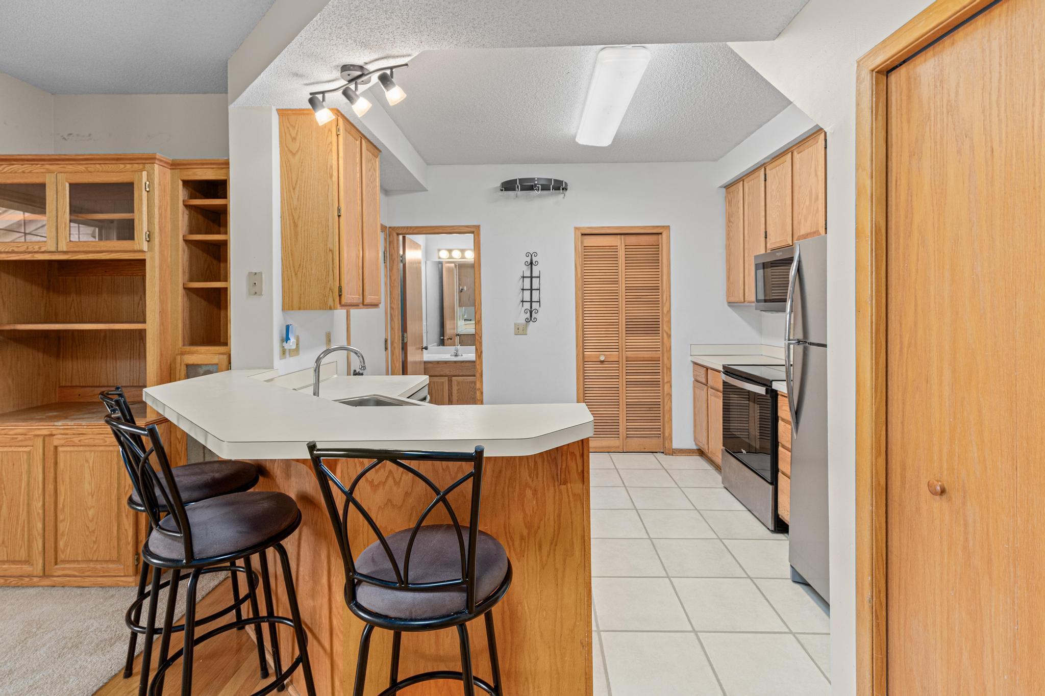 View of Residential at 9199 Troon Court, Woodbury MN 55125, Woodbury (13 of 39) - Mike Wilen | Minnesota Team Real Estate