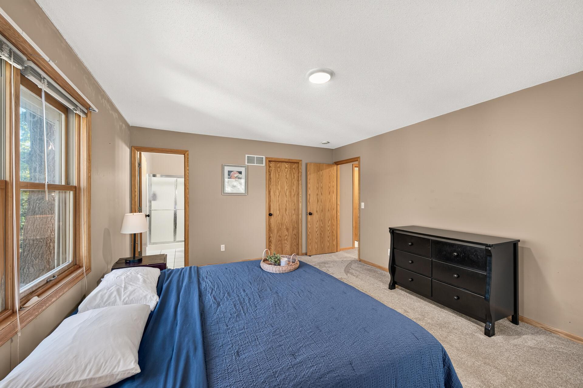 View of Residential at 3014 Sheridan Avenue, Minneapolis MN 55411, Minneapolis (14 of 29) - Mike Wilen | Minnesota Team Real Estate
