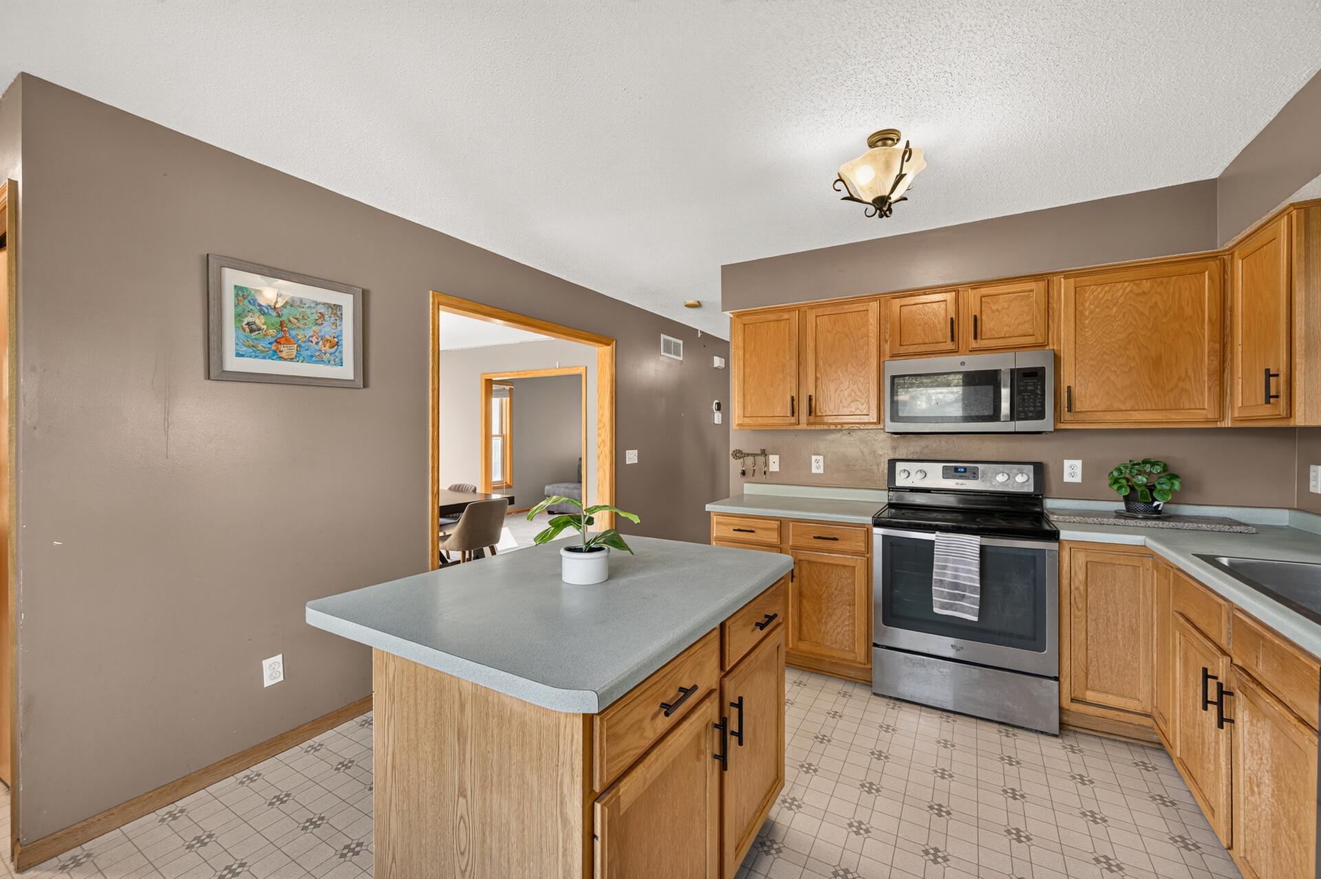 View of Residential at 3014 Sheridan Avenue, Minneapolis MN 55411, Minneapolis (10 of 29) - Mike Wilen | Minnesota Team Real Estate