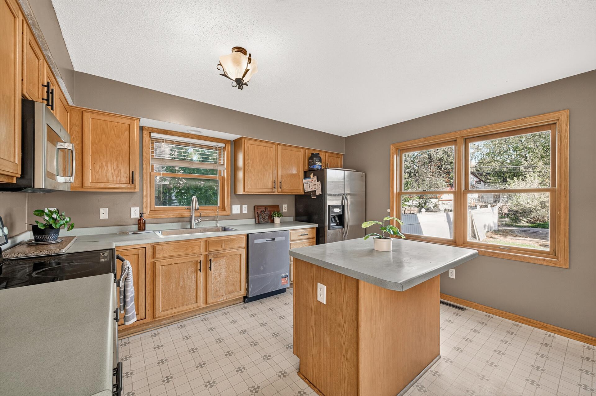 View of Residential at 3014 Sheridan Avenue, Minneapolis MN 55411, Minneapolis (8 of 29) - Mike Wilen | Minnesota Team Real Estate