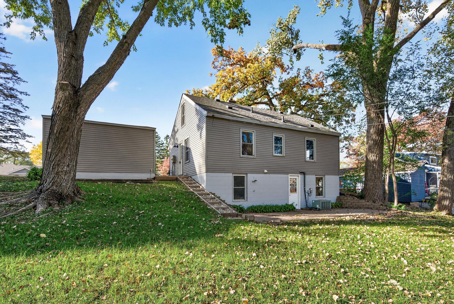 View of Residential at 4737 Dominick Drive, Minnetonka MN 55343, Minnetonka (25 of 26) - Mike Wilen | Minnesota Team Real Estate