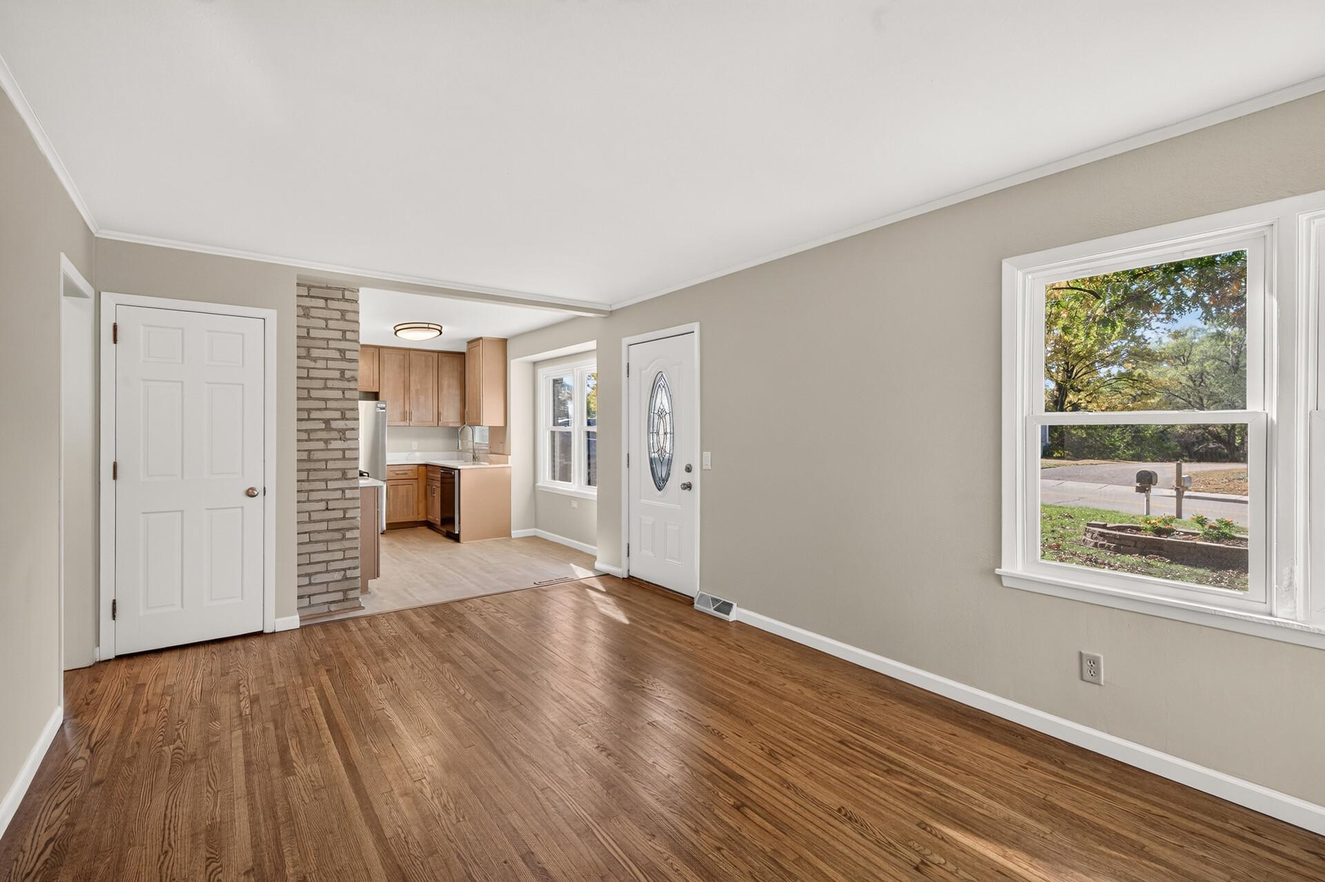 View of Residential at 4737 Dominick Drive, Minnetonka MN 55343, Minnetonka (10 of 26) - Mike Wilen | Minnesota Team Real Estate