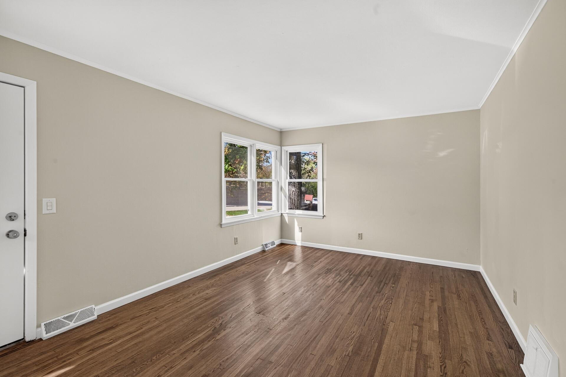 View of Residential at 4737 Dominick Drive, Minnetonka MN 55343, Minnetonka (13 of 26) - Mike Wilen | Minnesota Team Real Estate