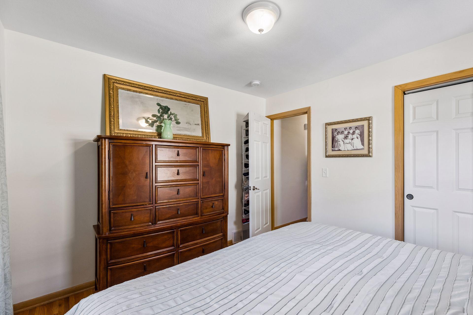View of Residential at 5720 Russell Avenue, Minneapolis MN 55410, Minneapolis (17 of 32) - Mike Wilen | Minnesota Team Real Estate