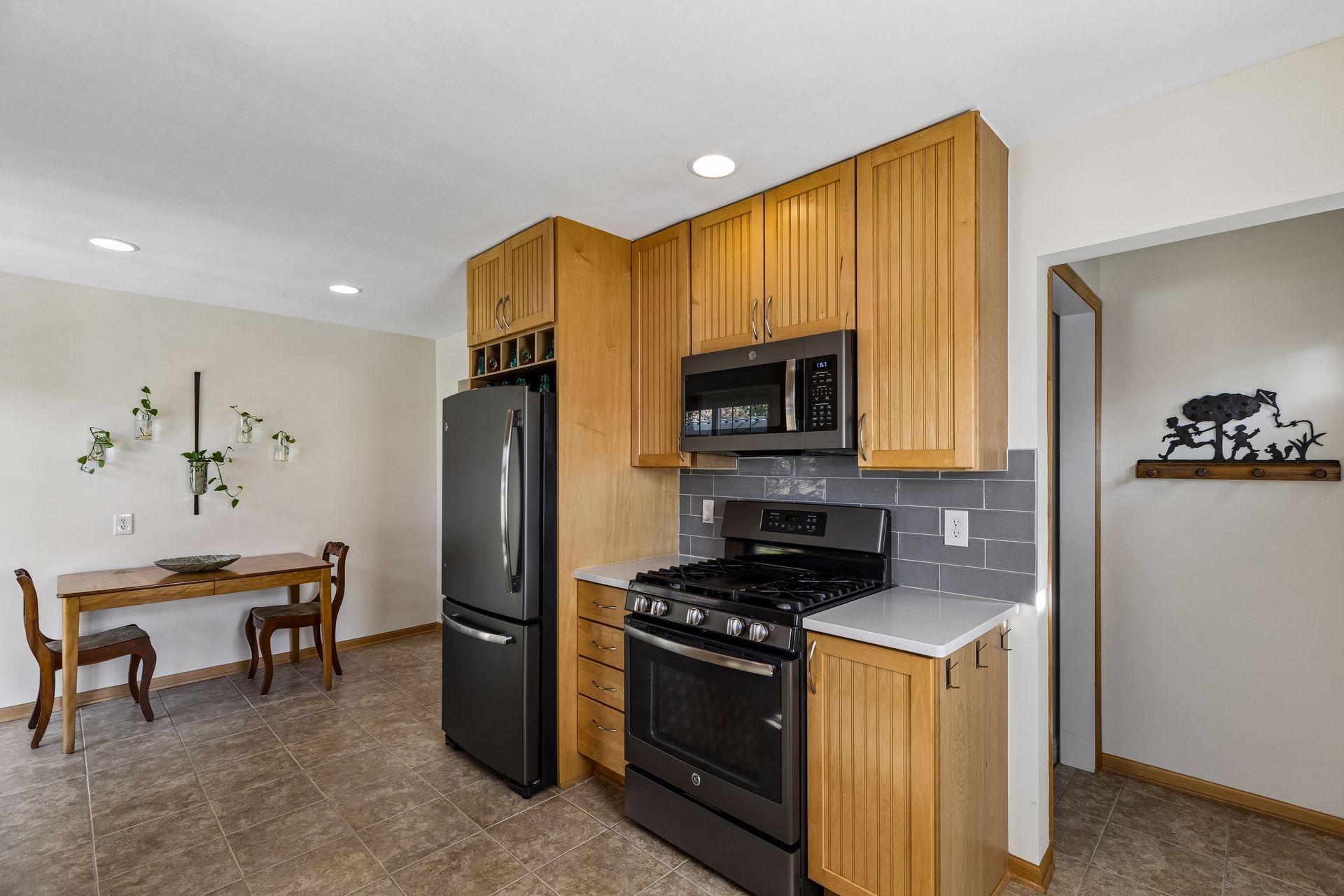 View of Residential at 5720 Russell Avenue, Minneapolis MN 55410, Minneapolis (15 of 32) - Mike Wilen | Minnesota Team Real Estate