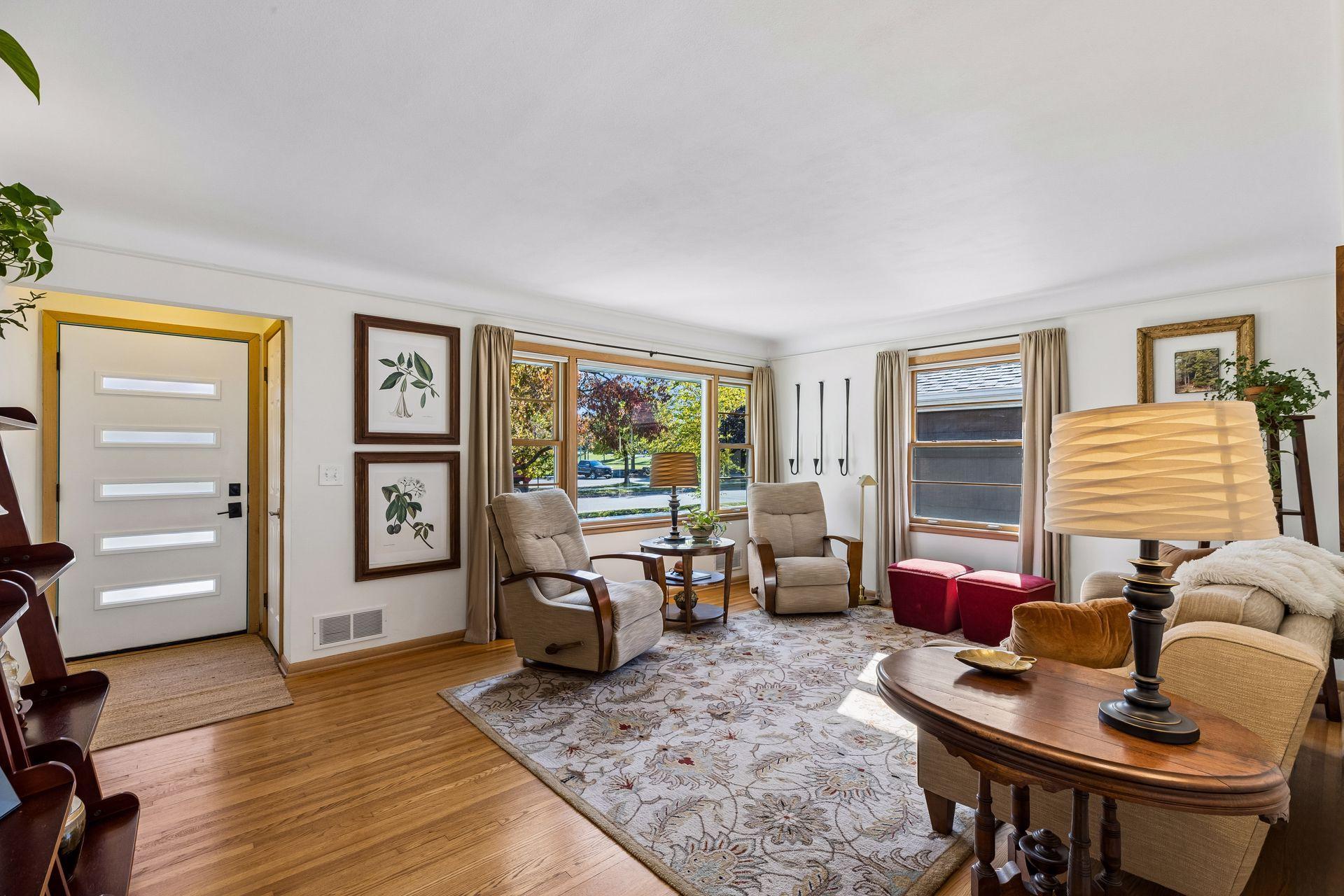 View of Residential at 5720 Russell Avenue, Minneapolis MN 55410, Minneapolis (8 of 32) - Mike Wilen | Minnesota Team Real Estate