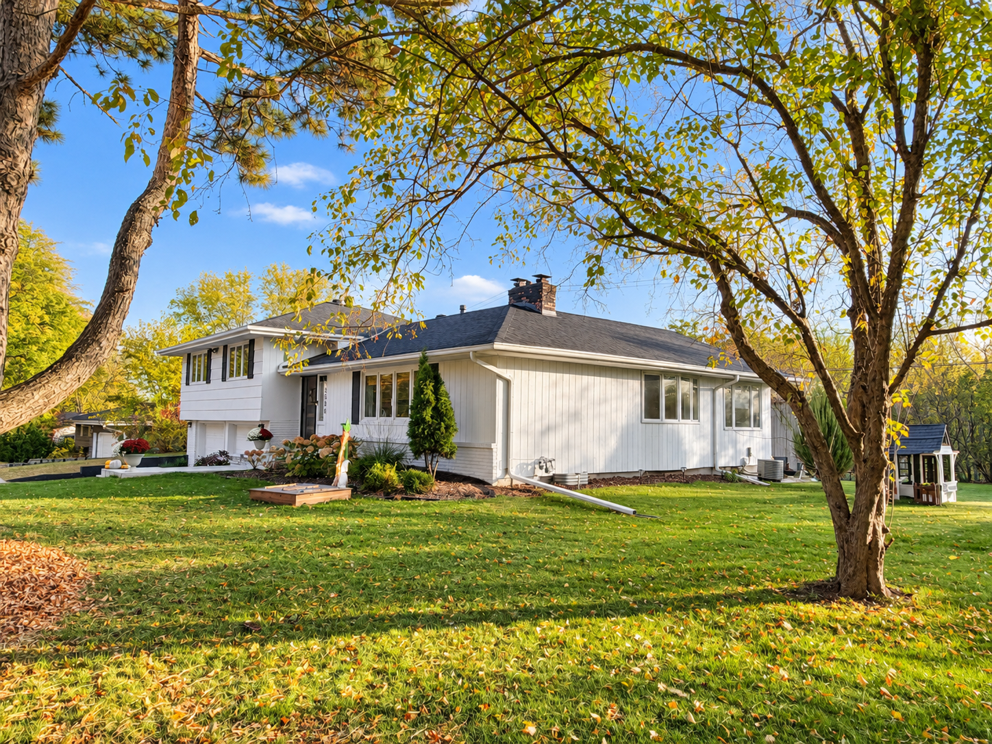 View of Residential at 2500 Winfield Avenue, Golden Valley MN 55422, Golden Valley (3 of 3) - Mike Wilen | Minnesota Team Real Estate