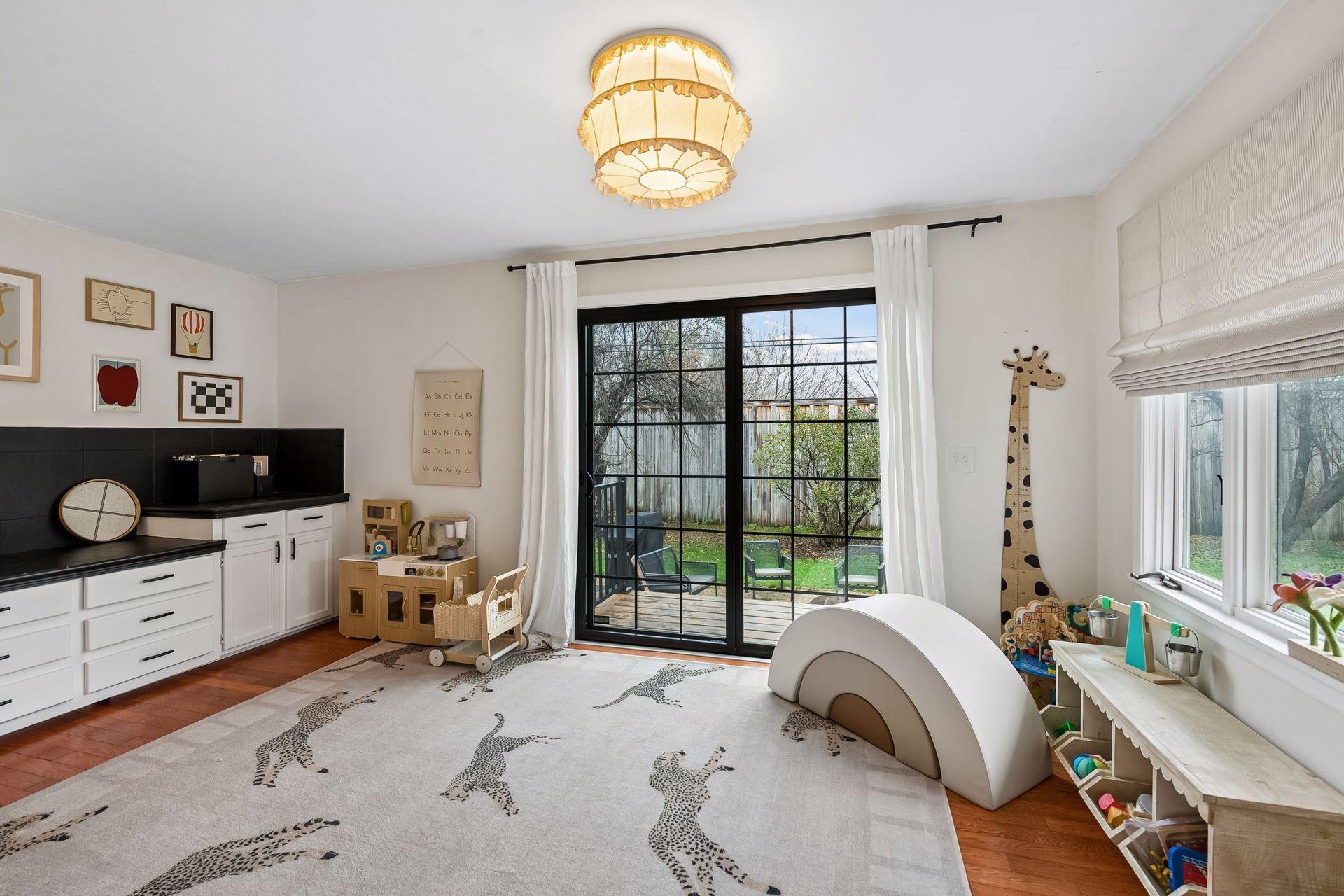 View of Residential at 2500 Winfield Avenue, Golden Valley MN 55422, Golden Valley (38 of 76) - Mike Wilen | Minnesota Team Real Estate