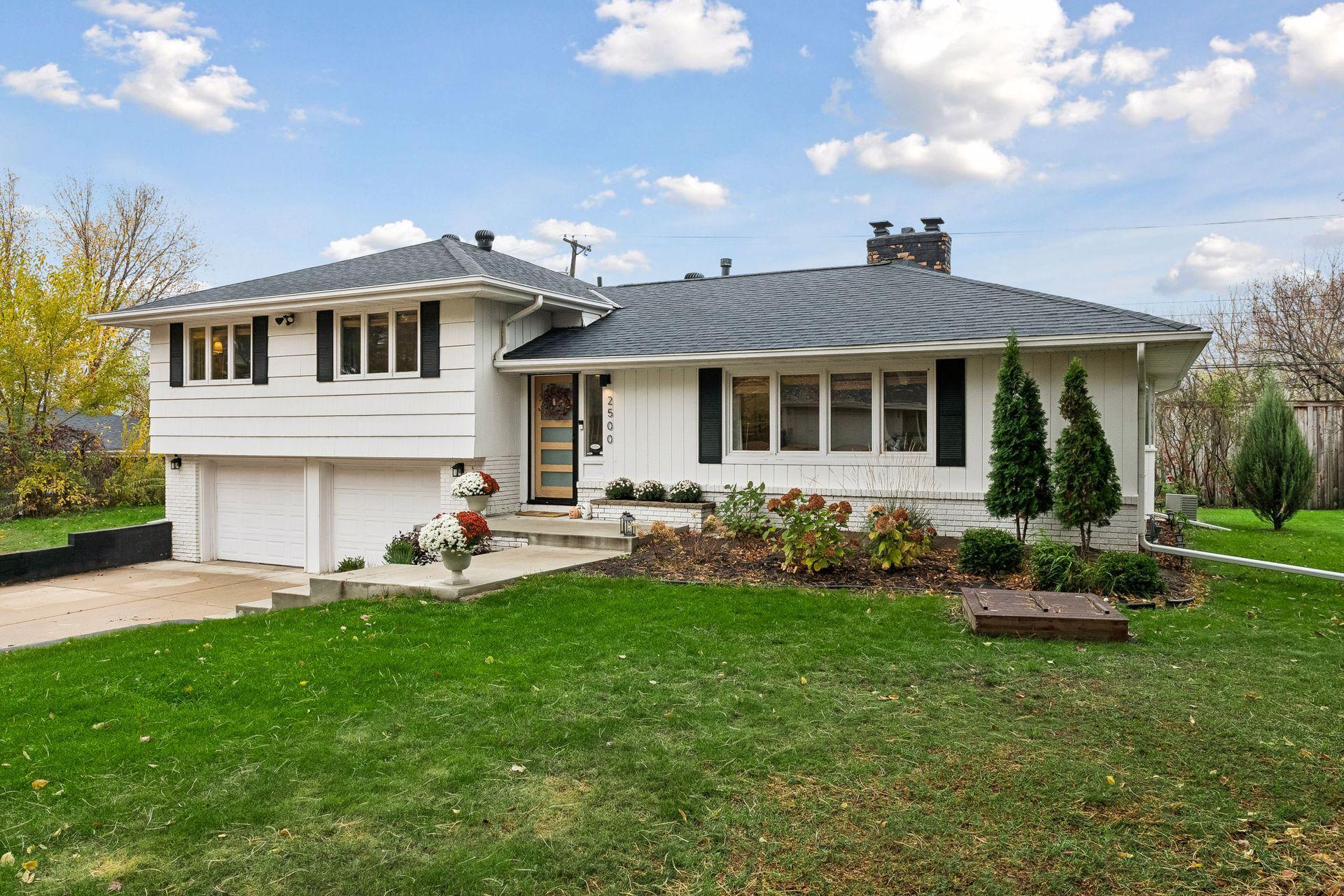 View of Residential at 2500 Winfield Avenue, Golden Valley MN 55422, Golden Valley (4 of 76) - Mike Wilen | Minnesota Team Real Estate