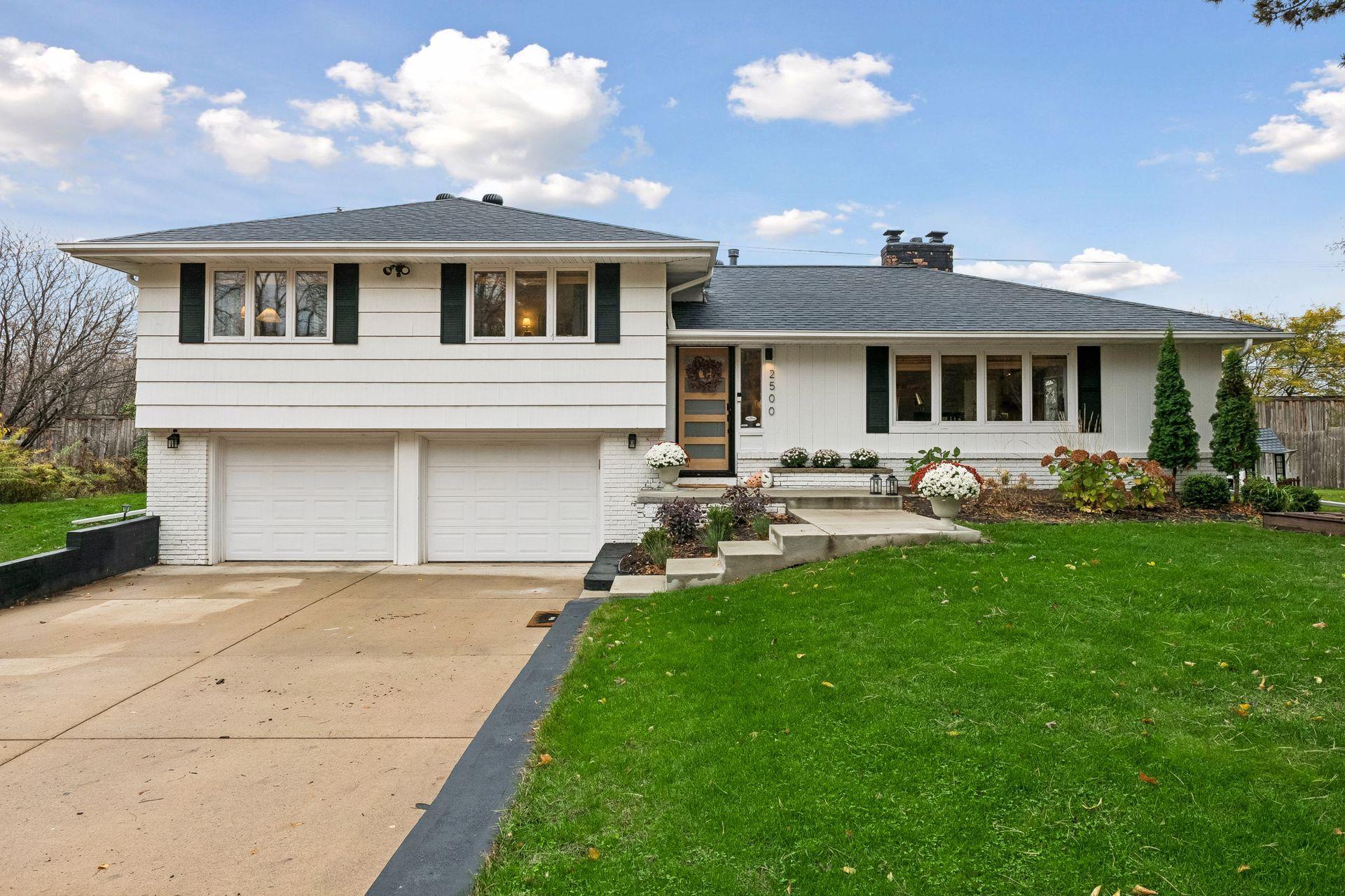View of Single Family at 2500 Winfield Avenue, Golden Valley - Mike Wilen | Minnesota Team Real Estate