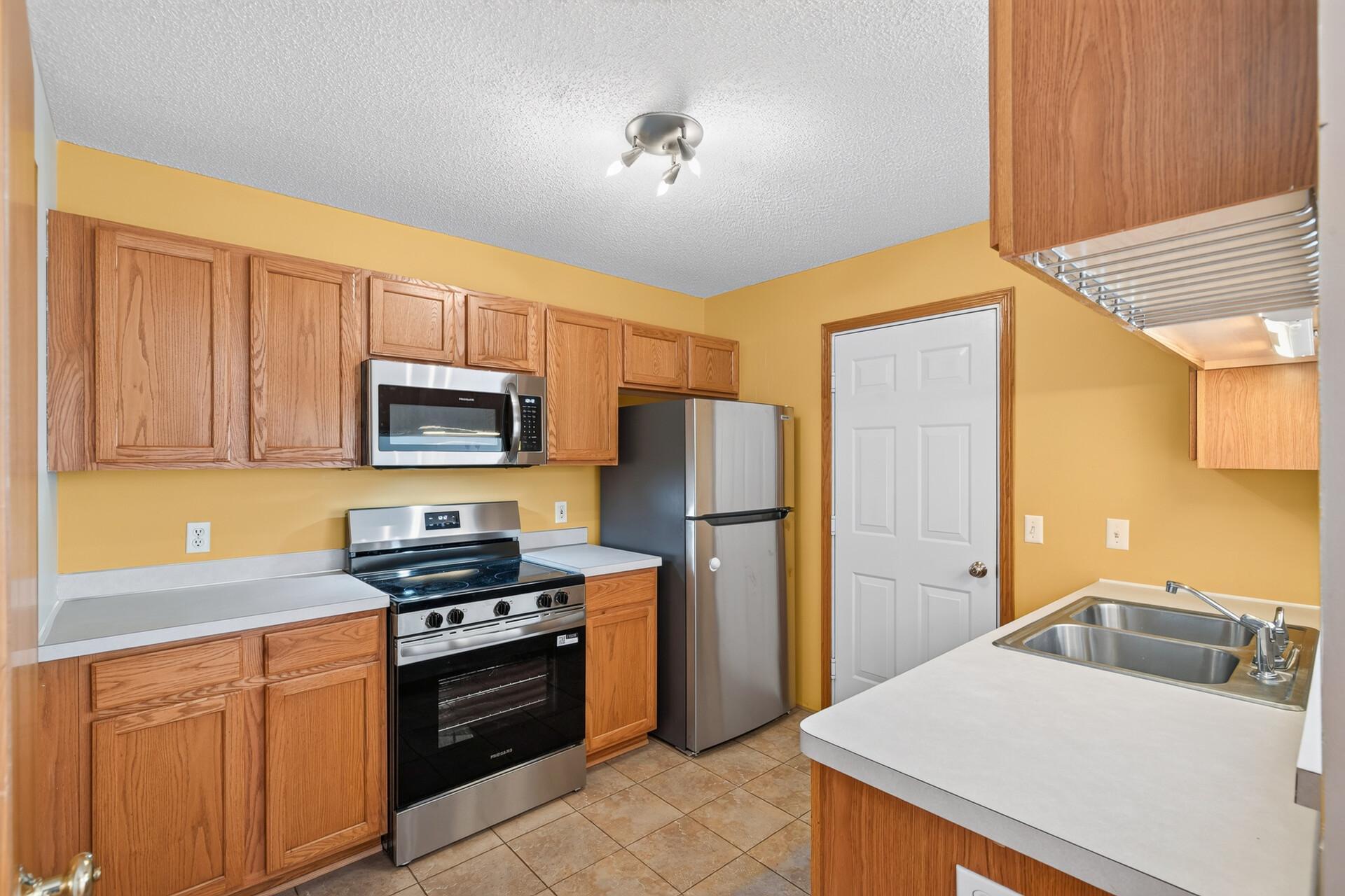 View of Residential at 337 Leeward Trail, Woodbury MN 55129, Woodbury (14 of 38) - Mike Wilen | Minnesota Team Real Estate