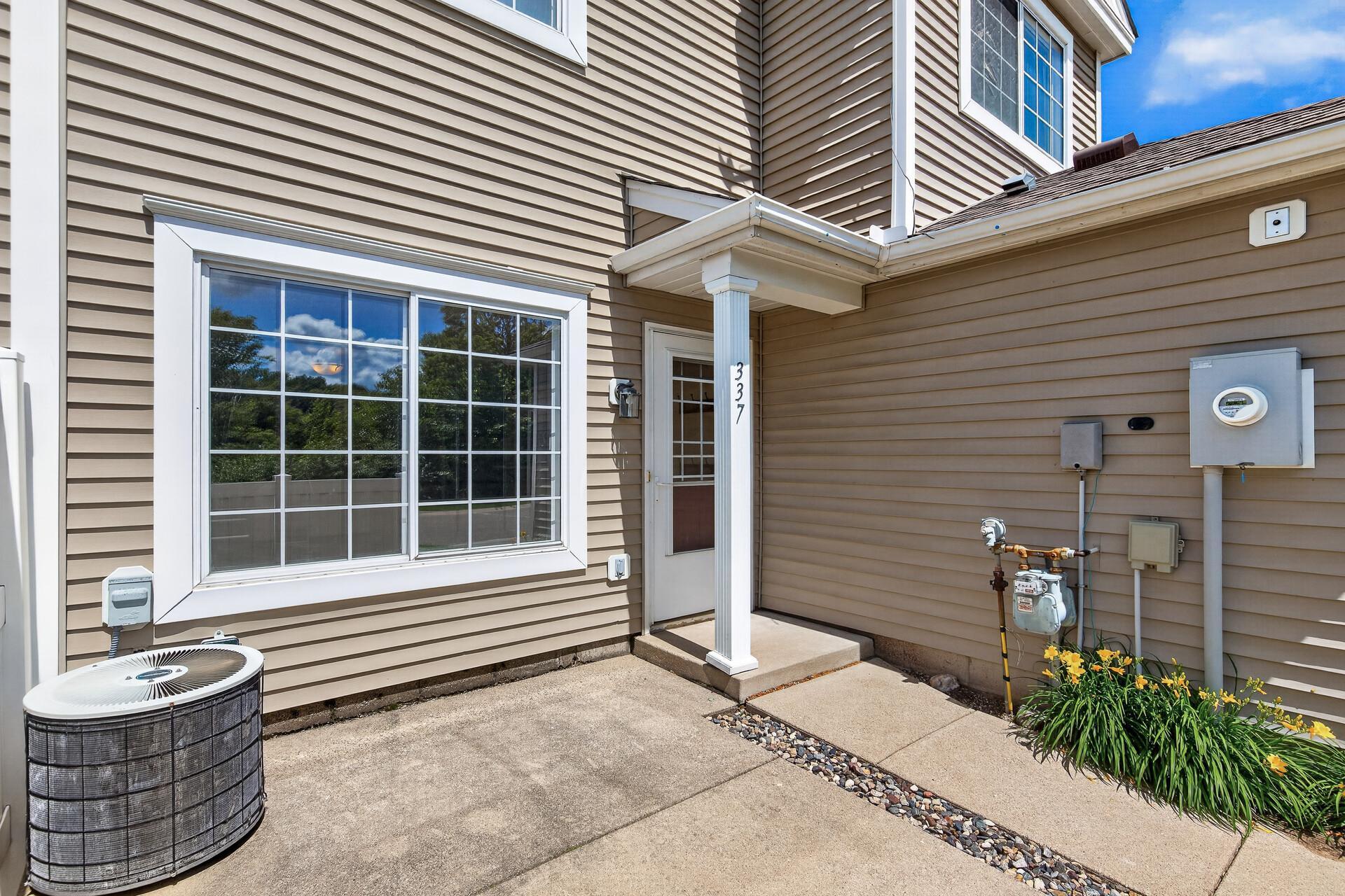 View of Residential at 337 Leeward Trail, Woodbury MN 55129, Woodbury (35 of 38) - Mike Wilen | Minnesota Team Real Estate