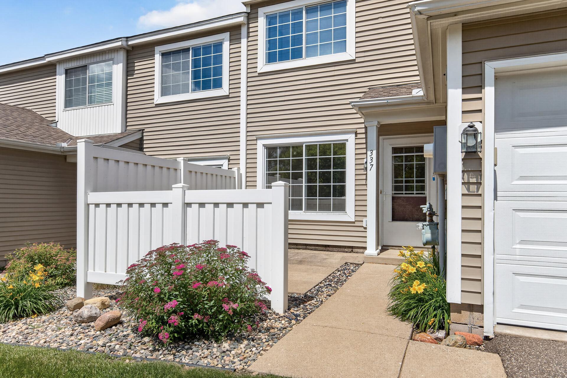 View of Residential at 337 Leeward Trail, Woodbury MN 55129, Woodbury (36 of 38) - Mike Wilen | Minnesota Team Real Estate
