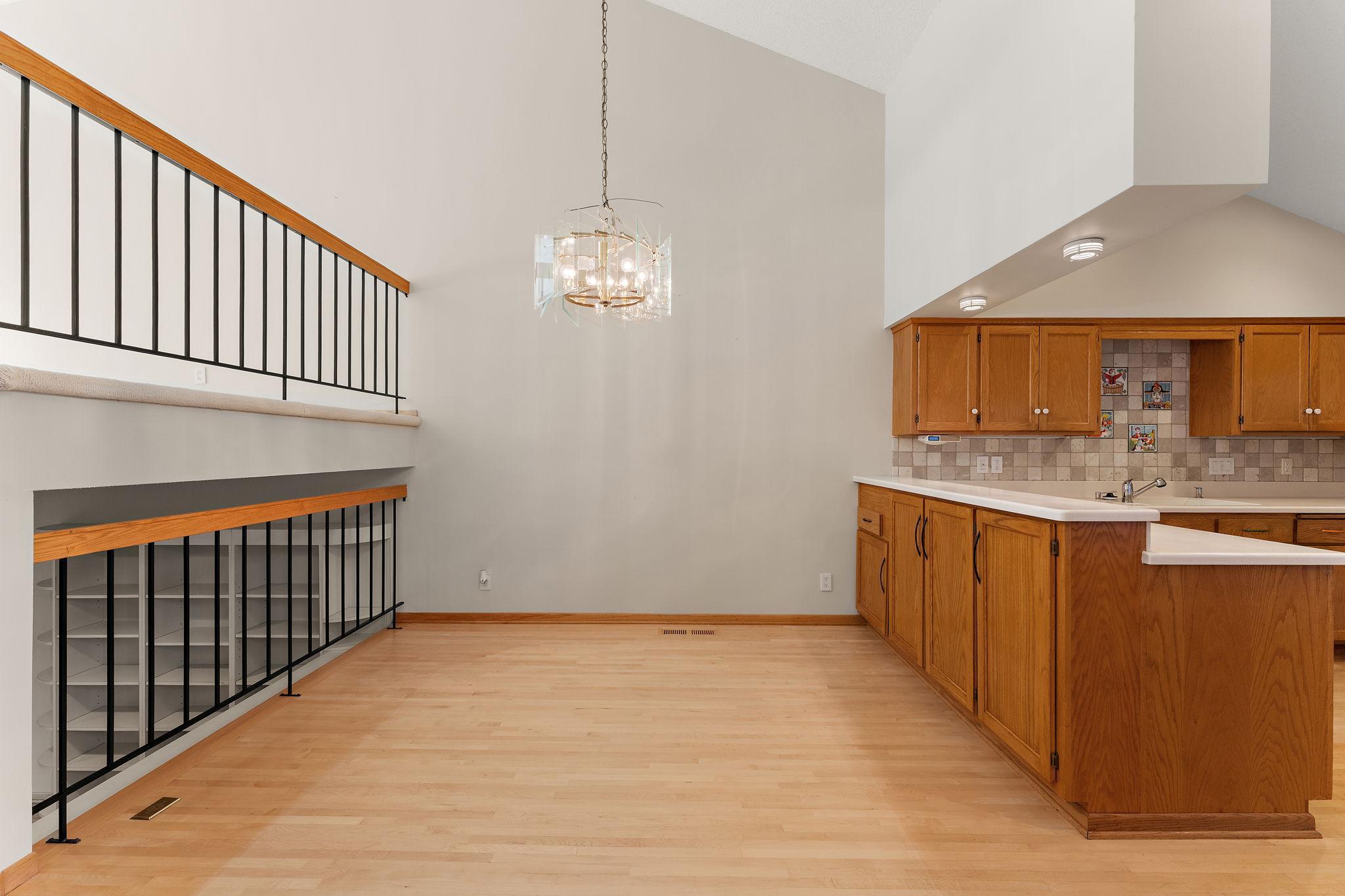 View of Residential at 11113 Hyland Terrace, Eden Prairie MN 55344, Eden Prairie (16 of 38) - Mike Wilen | Minnesota Team Real Estate
