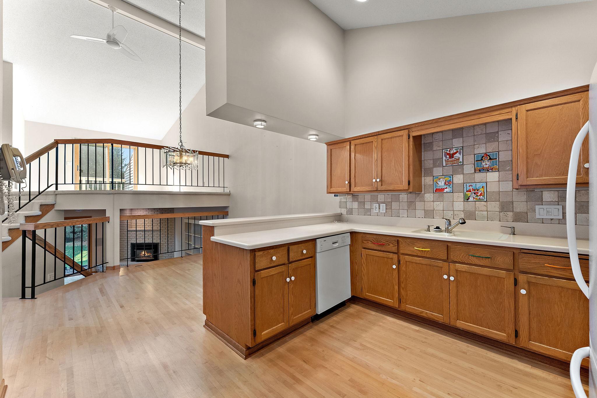 View of Residential at 11113 Hyland Terrace, Eden Prairie MN 55344, Eden Prairie (15 of 38) - Mike Wilen | Minnesota Team Real Estate