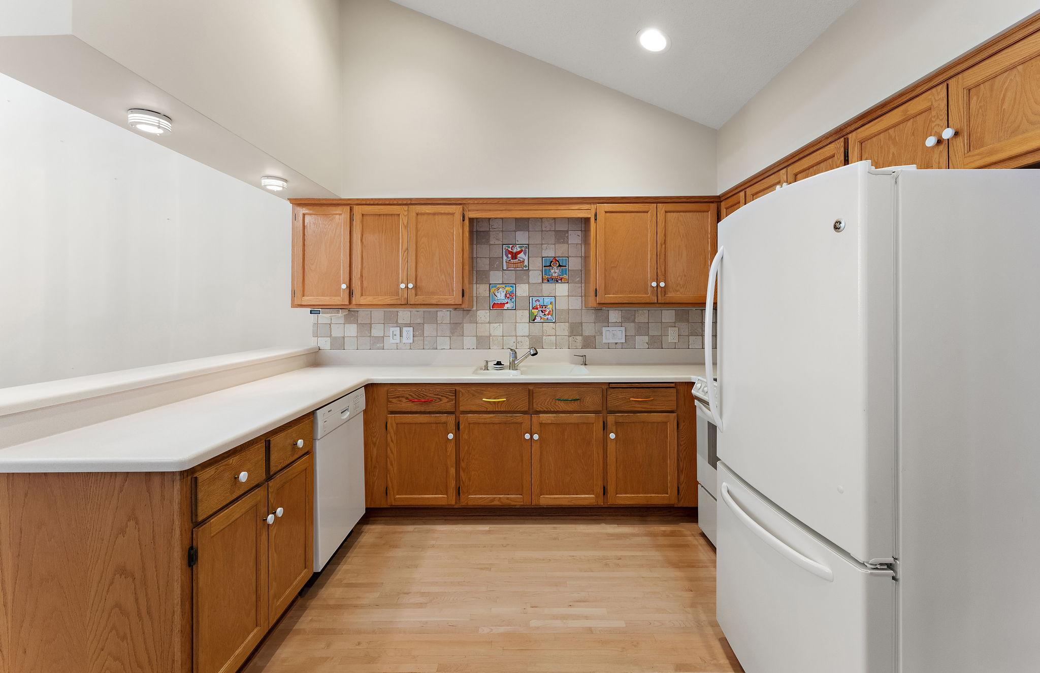 View of Residential at 11113 Hyland Terrace, Eden Prairie MN 55344, Eden Prairie (12 of 38) - Mike Wilen | Minnesota Team Real Estate