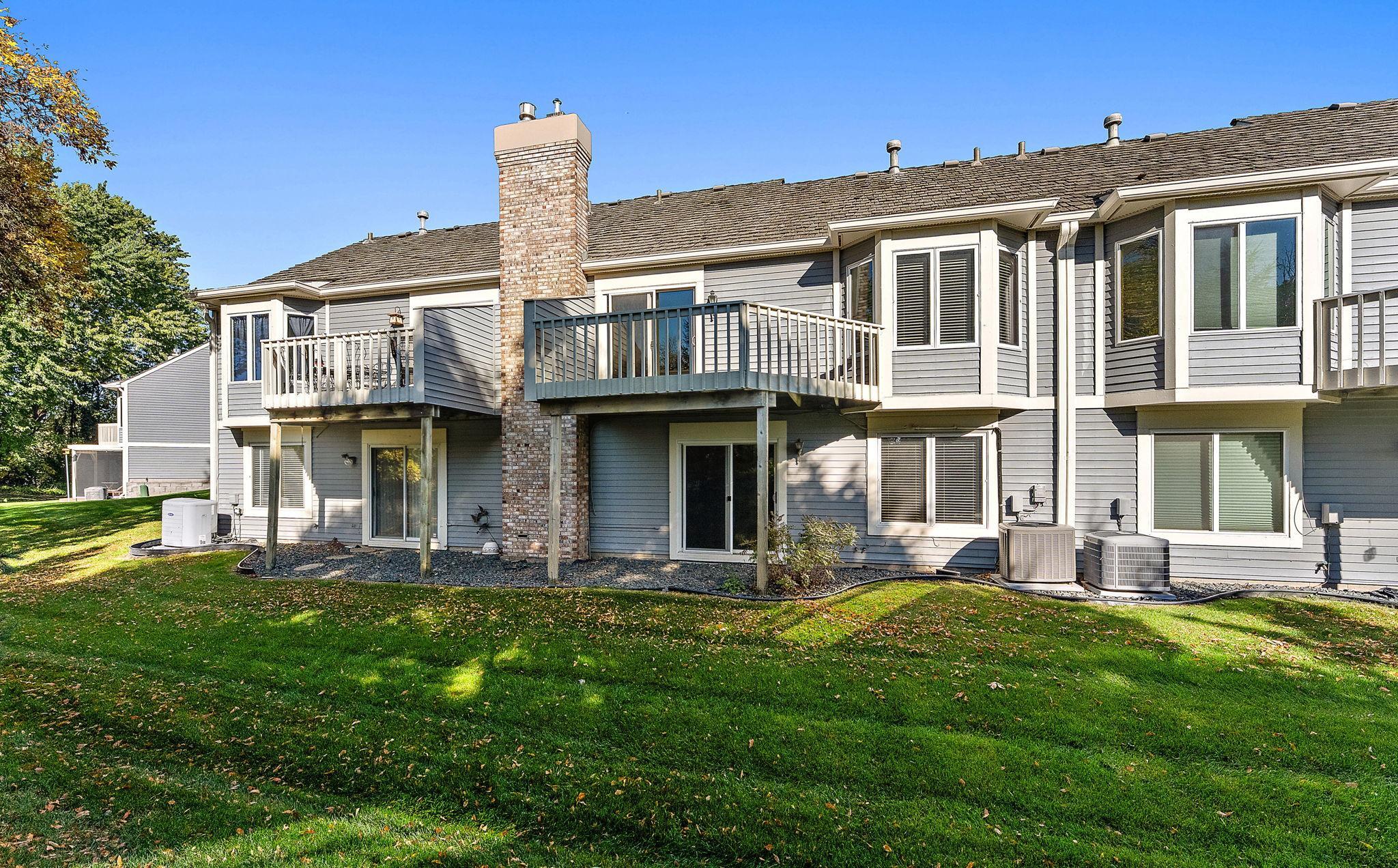 View of Residential at 11113 Hyland Terrace, Eden Prairie MN 55344, Eden Prairie (9 of 38) - Mike Wilen | Minnesota Team Real Estate