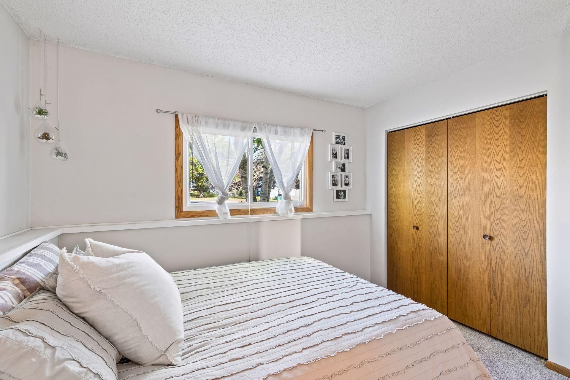 View of Residential at 10122 Utah Circle, Bloomington MN 55438, Bloomington (34 of 48) - Mike Wilen | Minnesota Team Real Estate