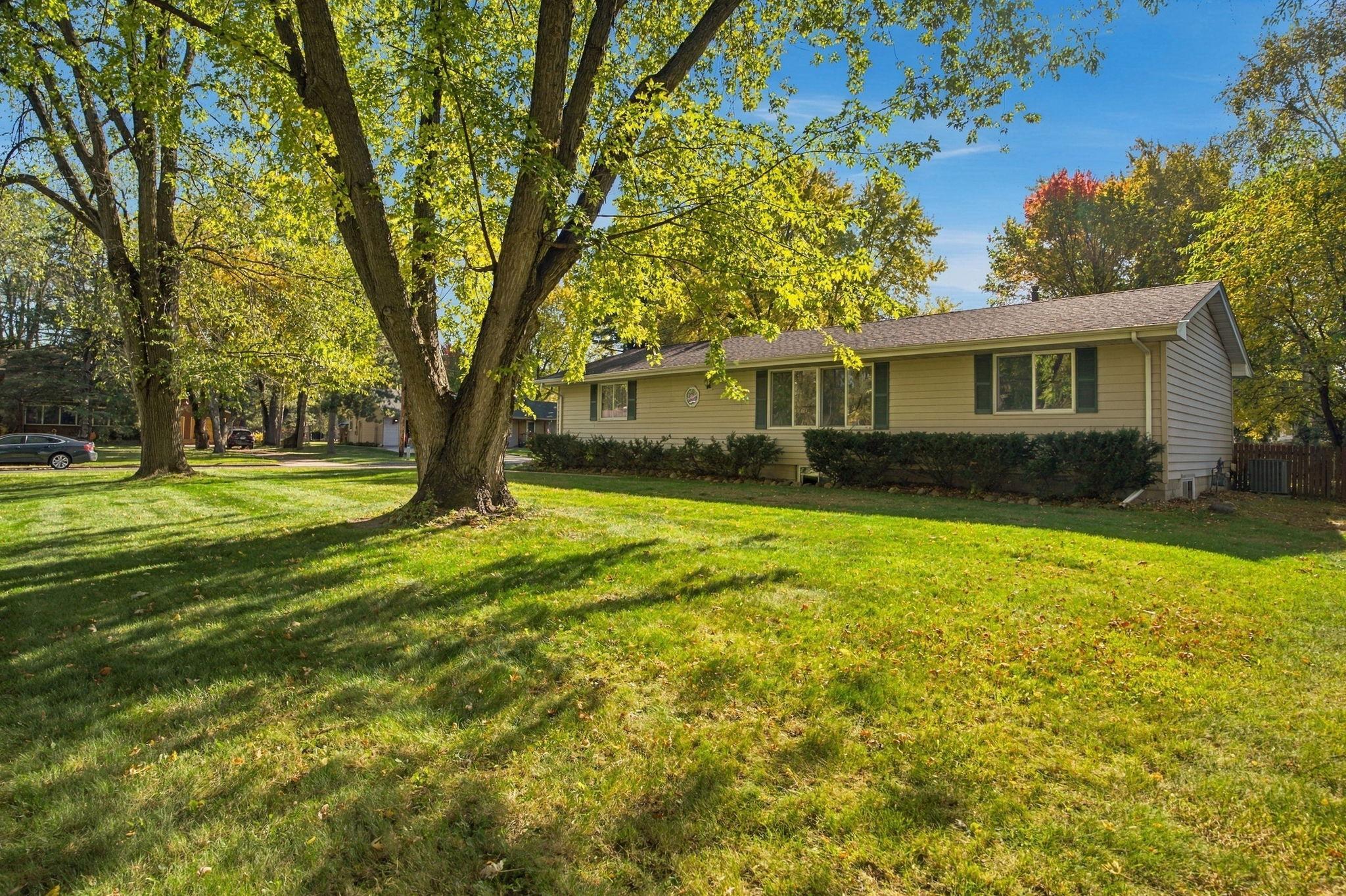 View of Residential at 2430 Floral Drive, White Bear Lake MN 55110, White Bear Lake (50 of 60) - Mike Wilen | Minnesota Team Real Estate