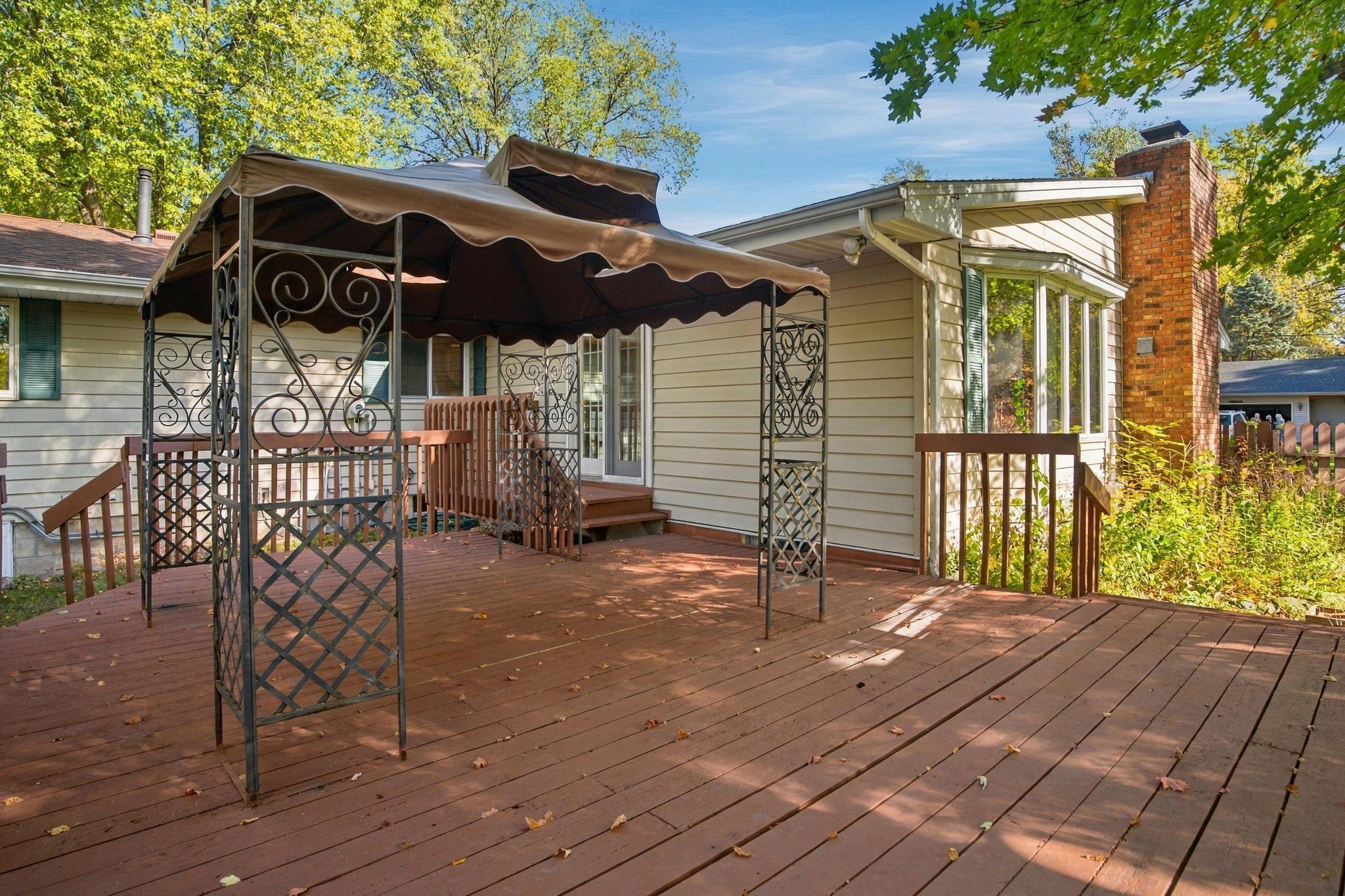 View of Residential at 2430 Floral Drive, White Bear Lake MN 55110, White Bear Lake (39 of 60) - Mike Wilen | Minnesota Team Real Estate