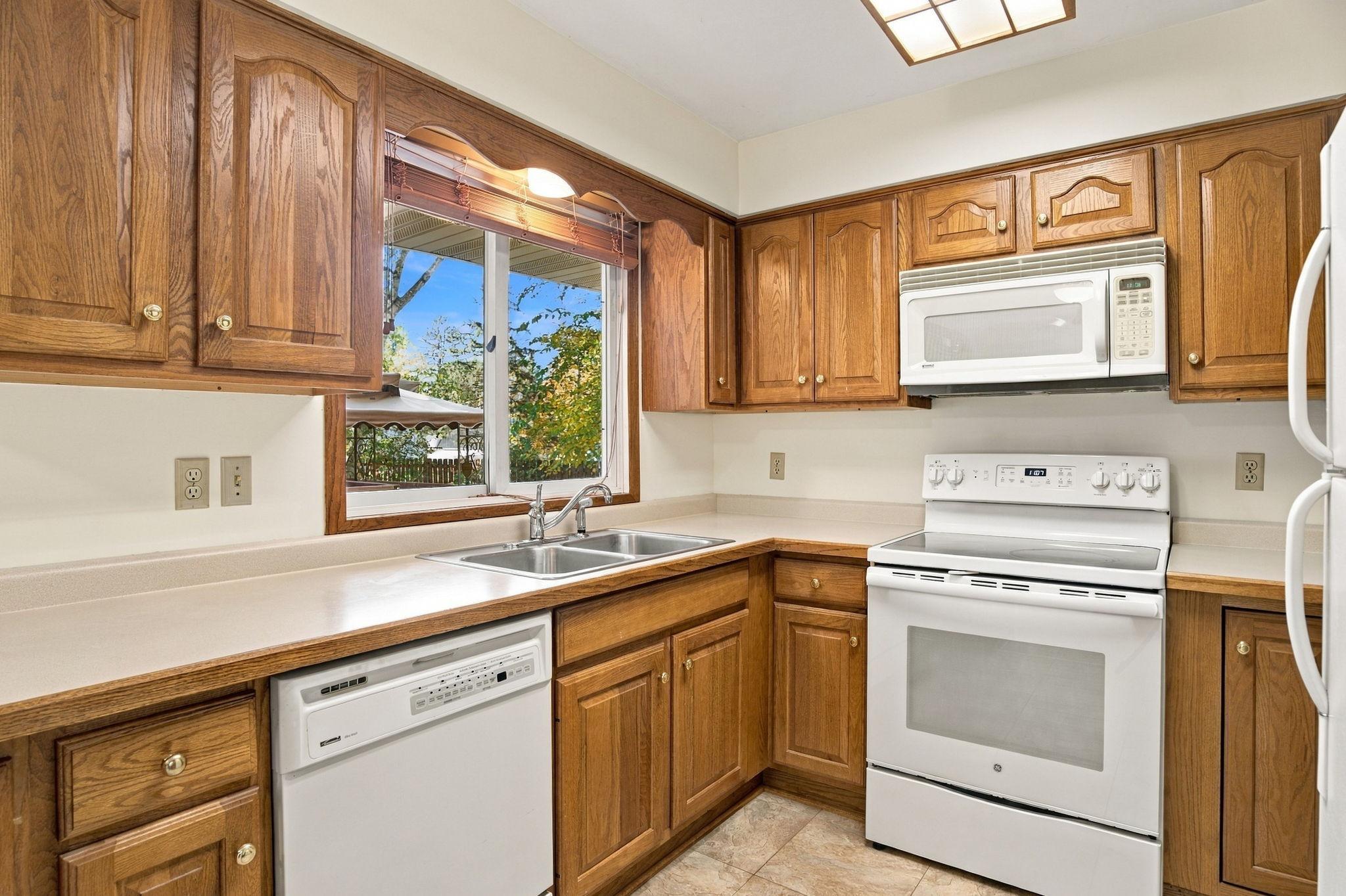 View of Residential at 2430 Floral Drive, White Bear Lake MN 55110, White Bear Lake (15 of 60) - Mike Wilen | Minnesota Team Real Estate