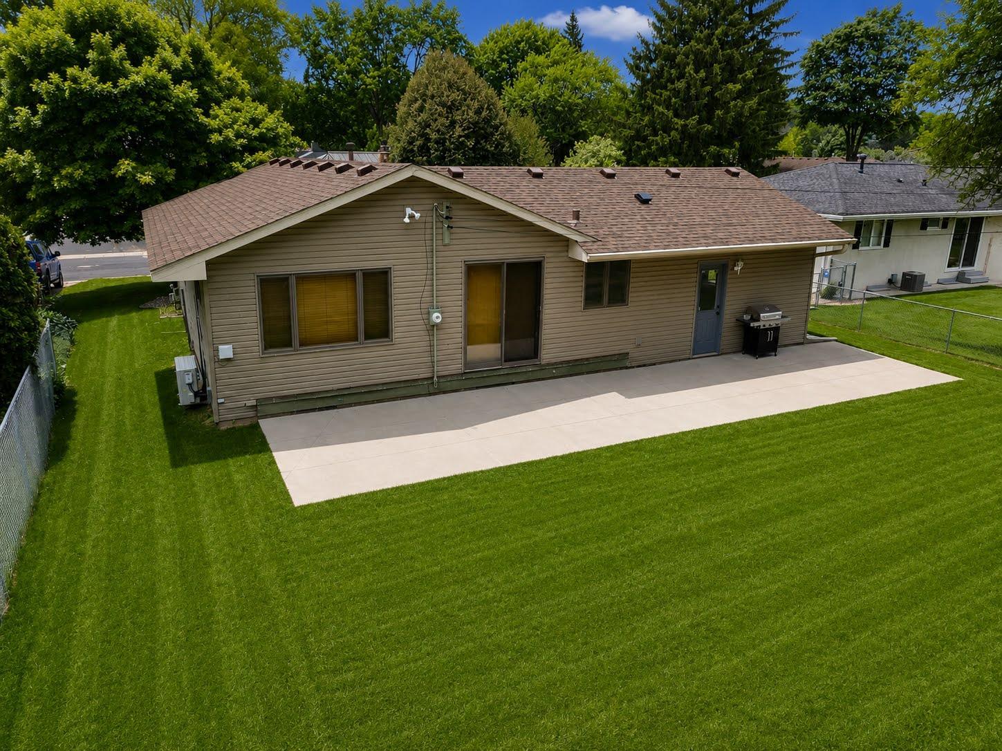 View of Residential at 1381 Woodhill Drive, Woodbury MN 55125, Woodbury (34 of 35) - Mike Wilen | Minnesota Team Real Estate