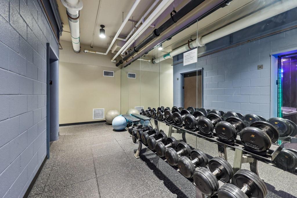 View of Residential at 410 Groveland Avenue #305, Minneapolis MN 55403, Minneapolis (32 of 40) - Mike Wilen | Minnesota Team Real Estate