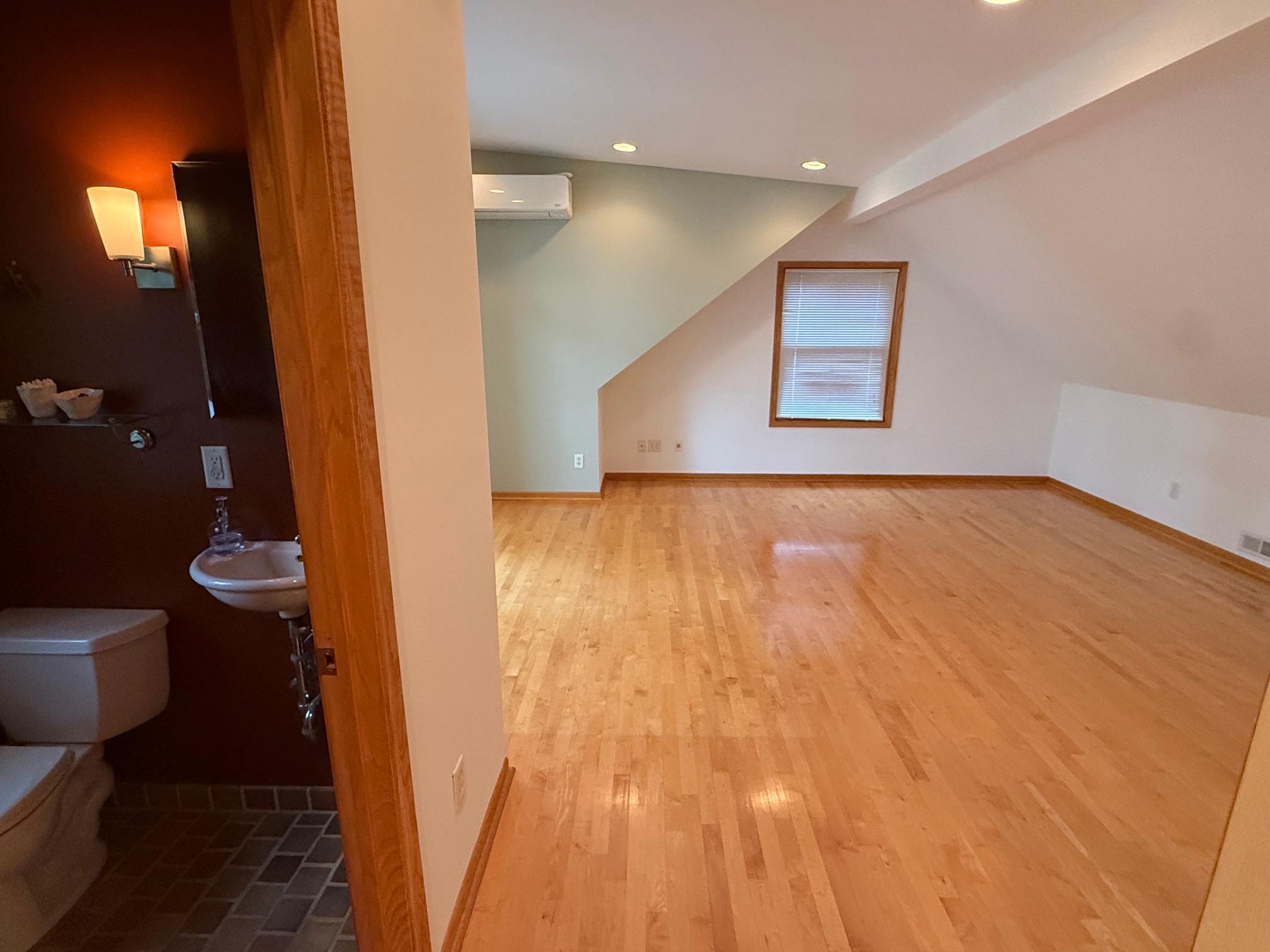 View of Residential at 1411 Hartford Avenue, Saint Paul MN 55116, Saint Paul (7 of 11) - Mike Wilen | Minnesota Team Real Estate