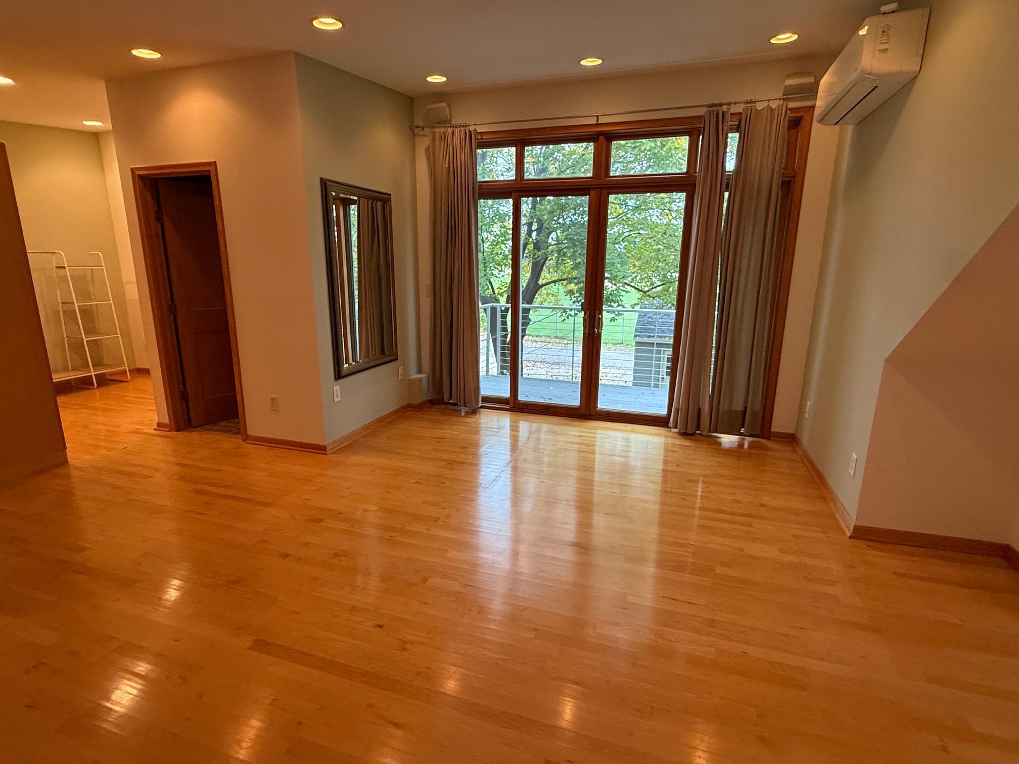 View of Residential at 1411 Hartford Avenue, Saint Paul MN 55116, Saint Paul (6 of 11) - Mike Wilen | Minnesota Team Real Estate