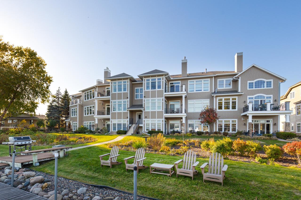 View of Residential at 21957 Minnetonka Boulevard #17, Excelsior MN 55331, Excelsior (41 of 47) - Mike Wilen | Minnesota Team Real Estate
