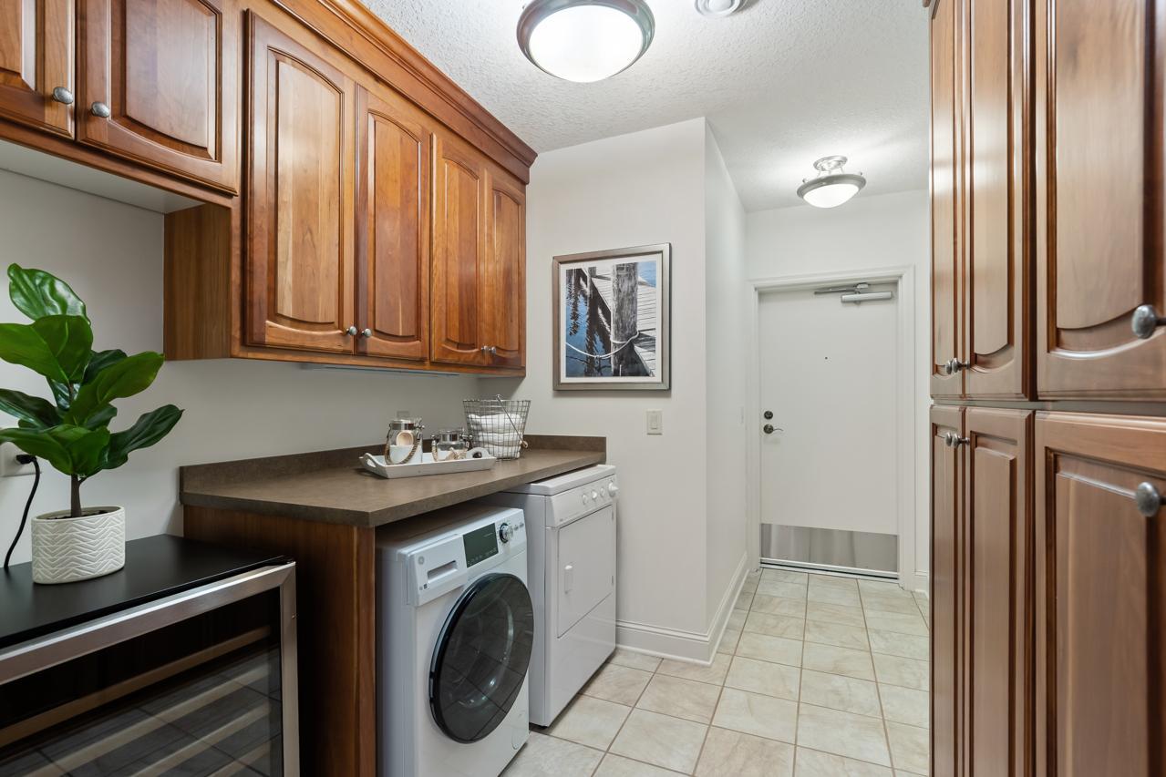 View of Residential at 21957 Minnetonka Boulevard #17, Excelsior MN 55331, Excelsior (31 of 47) - Mike Wilen | Minnesota Team Real Estate