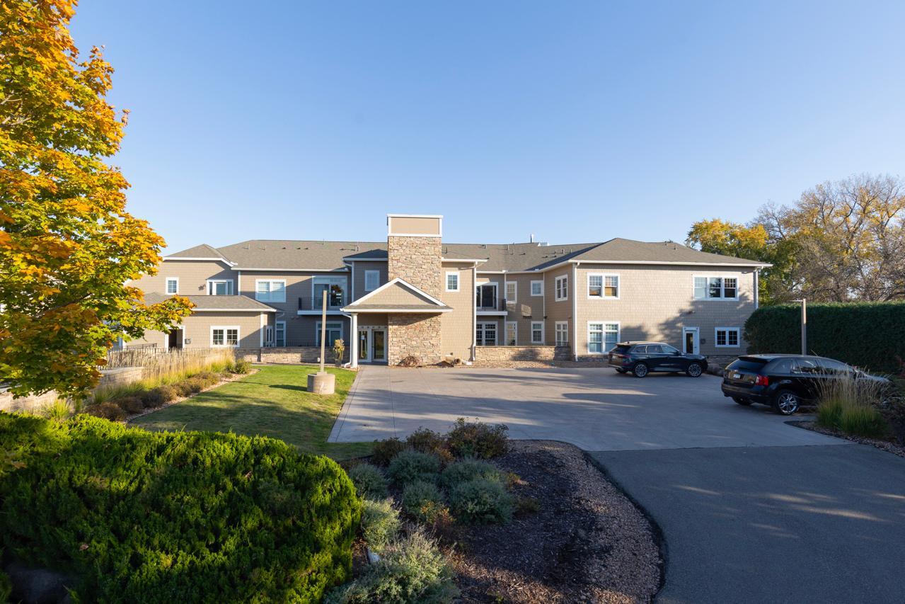 View of Residential at 21957 Minnetonka Boulevard #17, Excelsior MN 55331, Excelsior (38 of 47) - Mike Wilen | Minnesota Team Real Estate