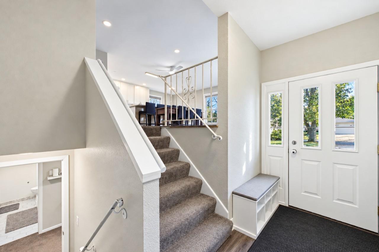 View of Residential at 933 Island Lake Avenue, Shoreview MN 55126, Shoreview (7 of 30) - Mike Wilen | Minnesota Team Real Estate