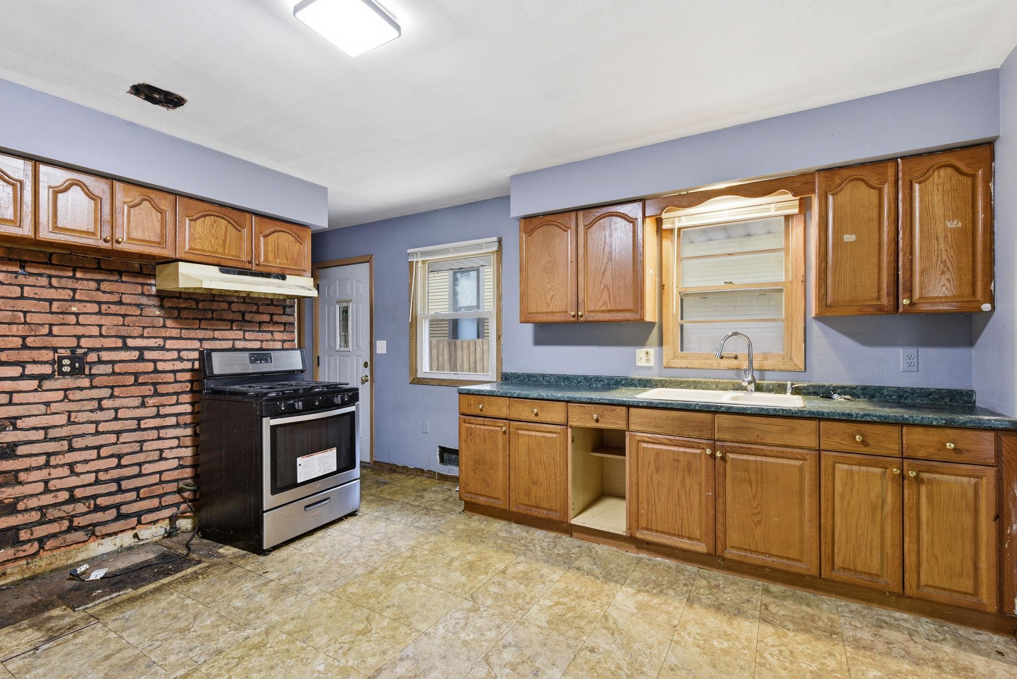 View of Residential at 1259 Laurel Avenue, Saint Paul MN 55104, Saint Paul (9 of 29) - Mike Wilen | Minnesota Team Real Estate