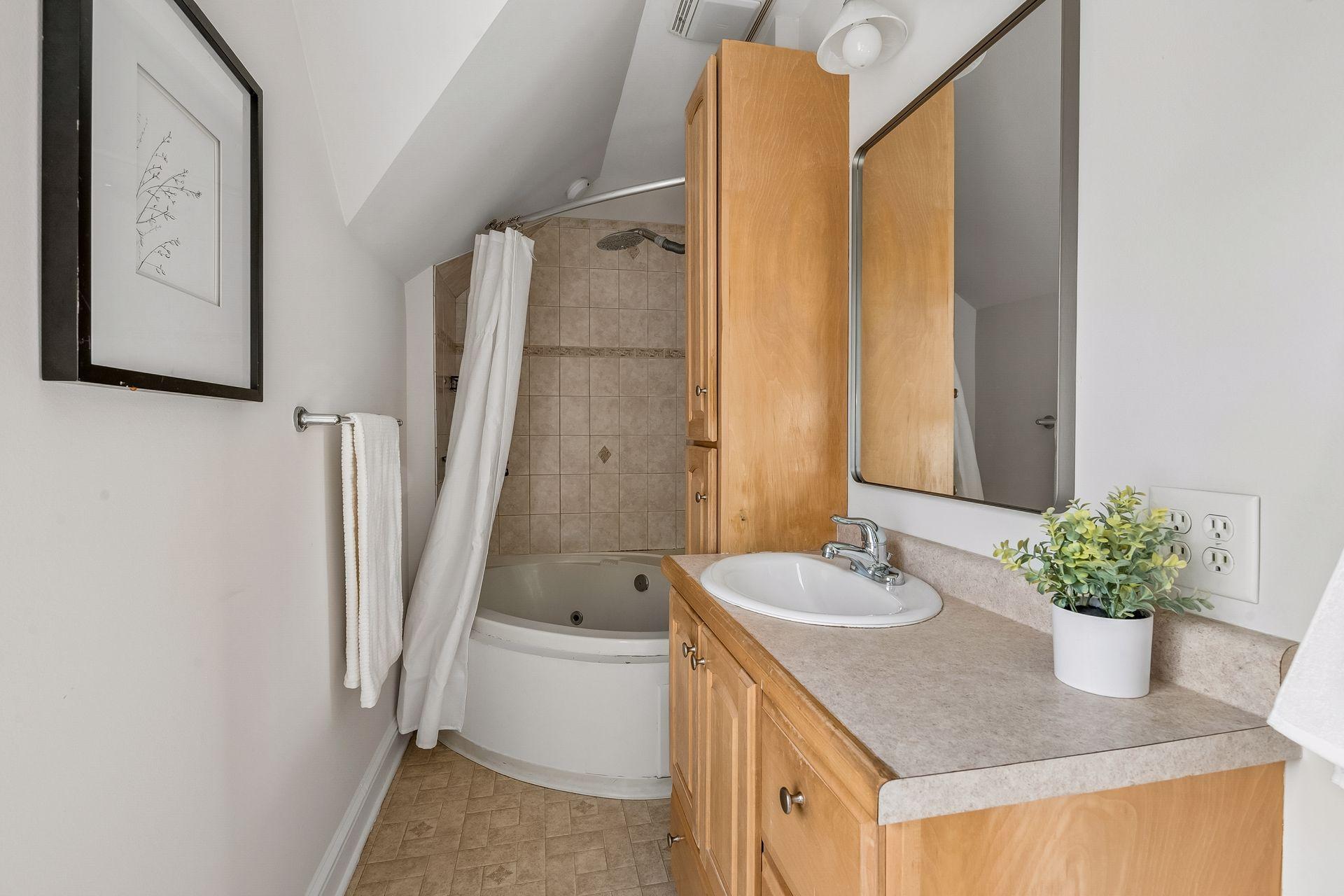 View of Residential at 4357 30th Avenue, Minneapolis MN 55406, Minneapolis (21 of 58) - Mike Wilen | Minnesota Team Real Estate