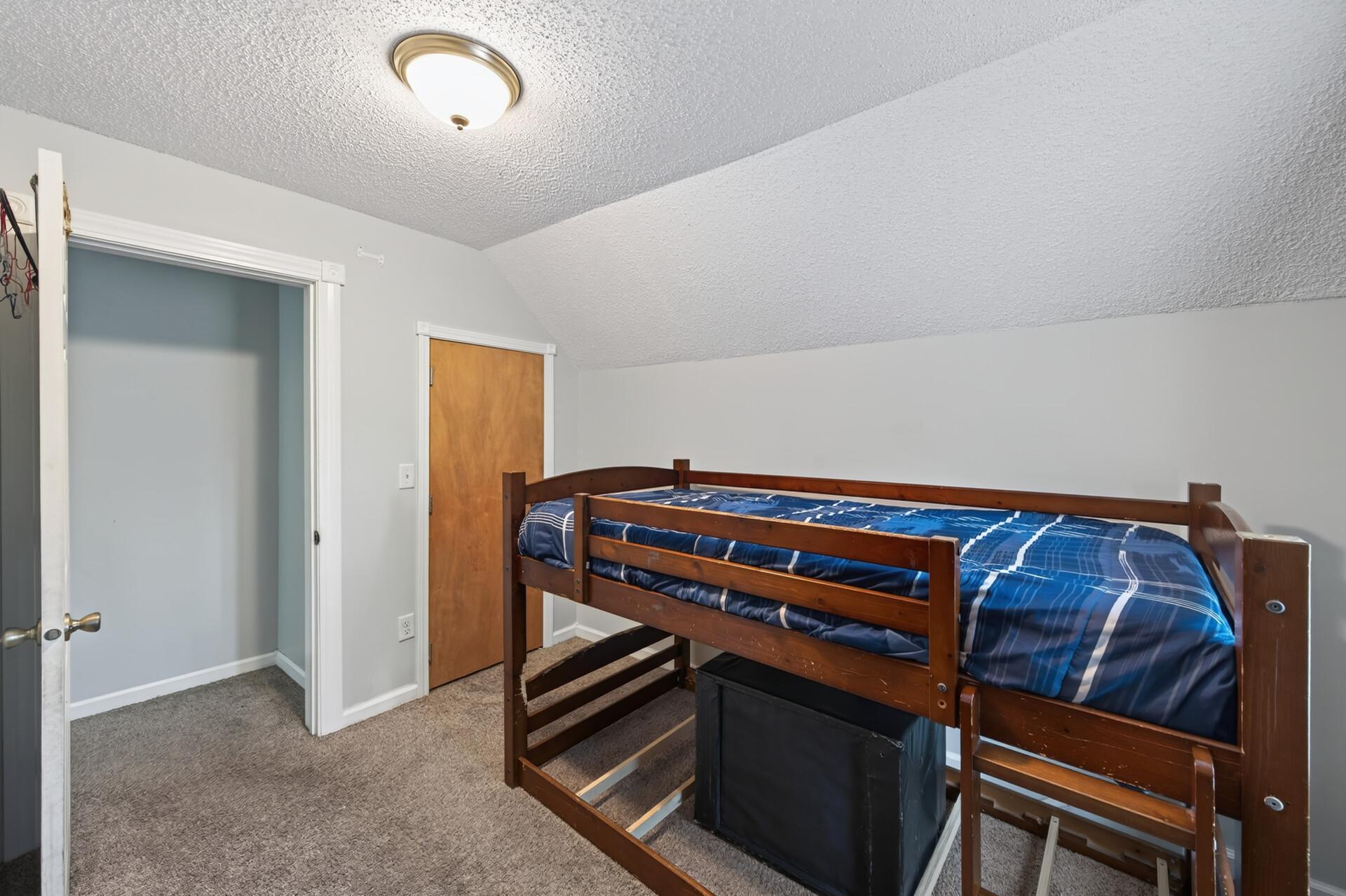 View of Residential at 1076 Ross Avenue, Saint Paul MN 55106, Saint Paul (14 of 27) - Mike Wilen | Minnesota Team Real Estate
